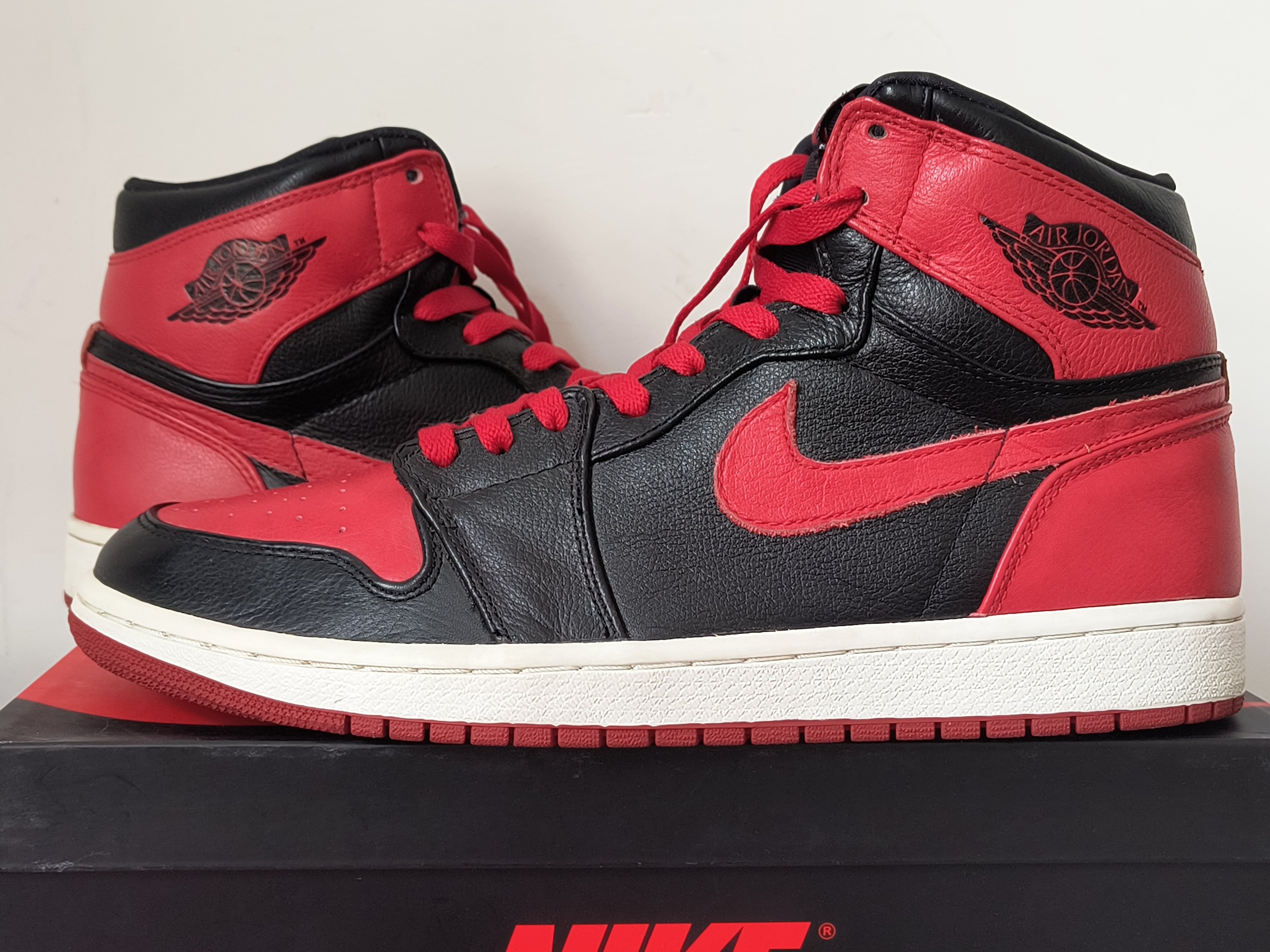 ナイキ エアジョーダン1 レトロ ハイ "バンド" (2011)
