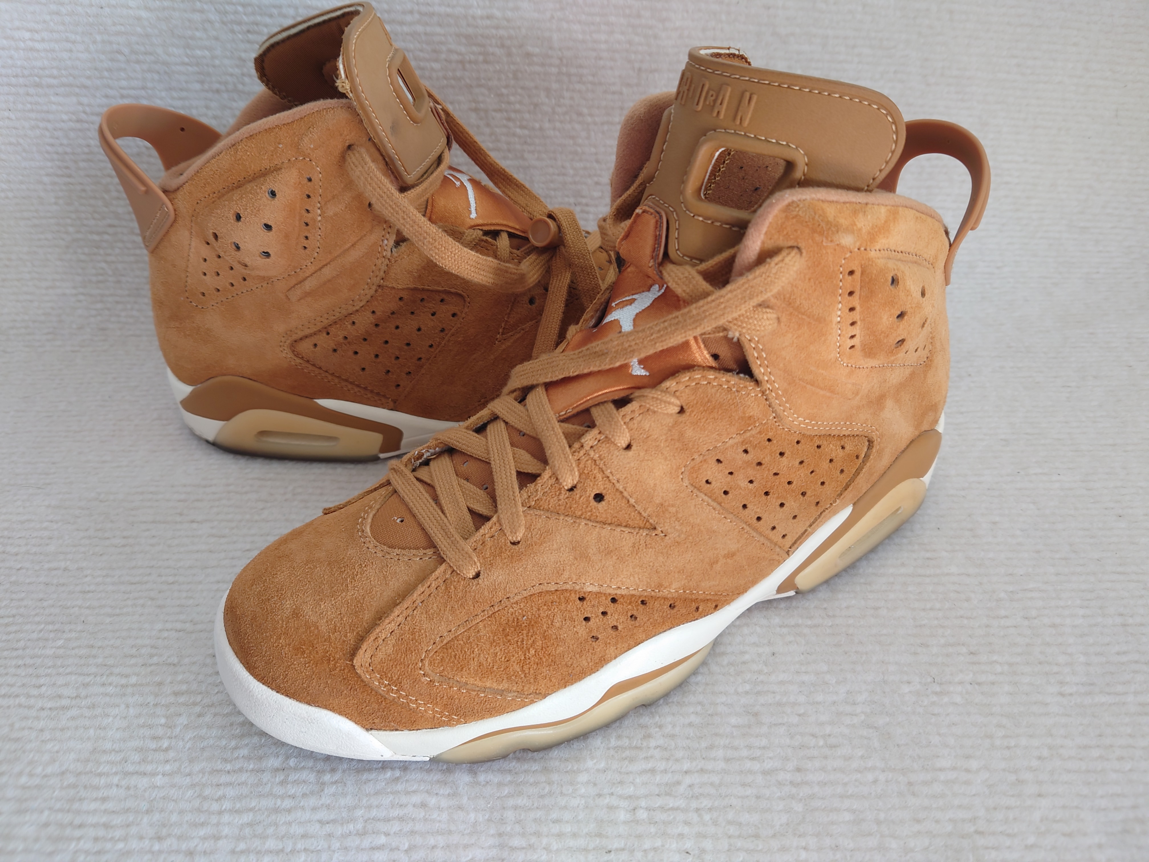 Nike Air Jordan 6 Retro "Wheat"
