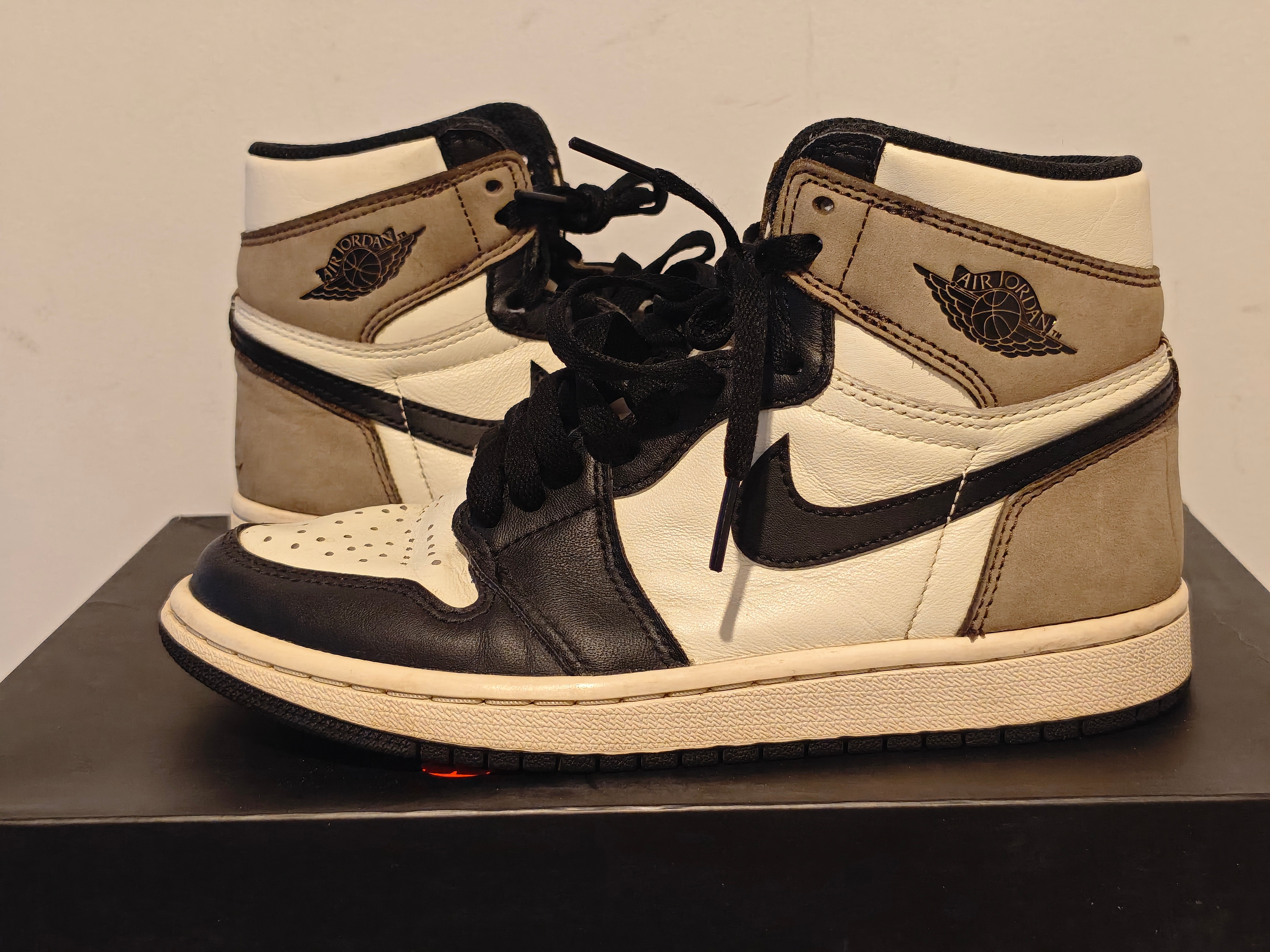 Nike Air Jordan 1 High OG "Sail/Dark Mocha/Black"