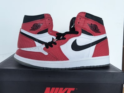 Spiderman × Nike Air Jordan 1 Origin Story "Gym Red/White/Photo Blue/Black"