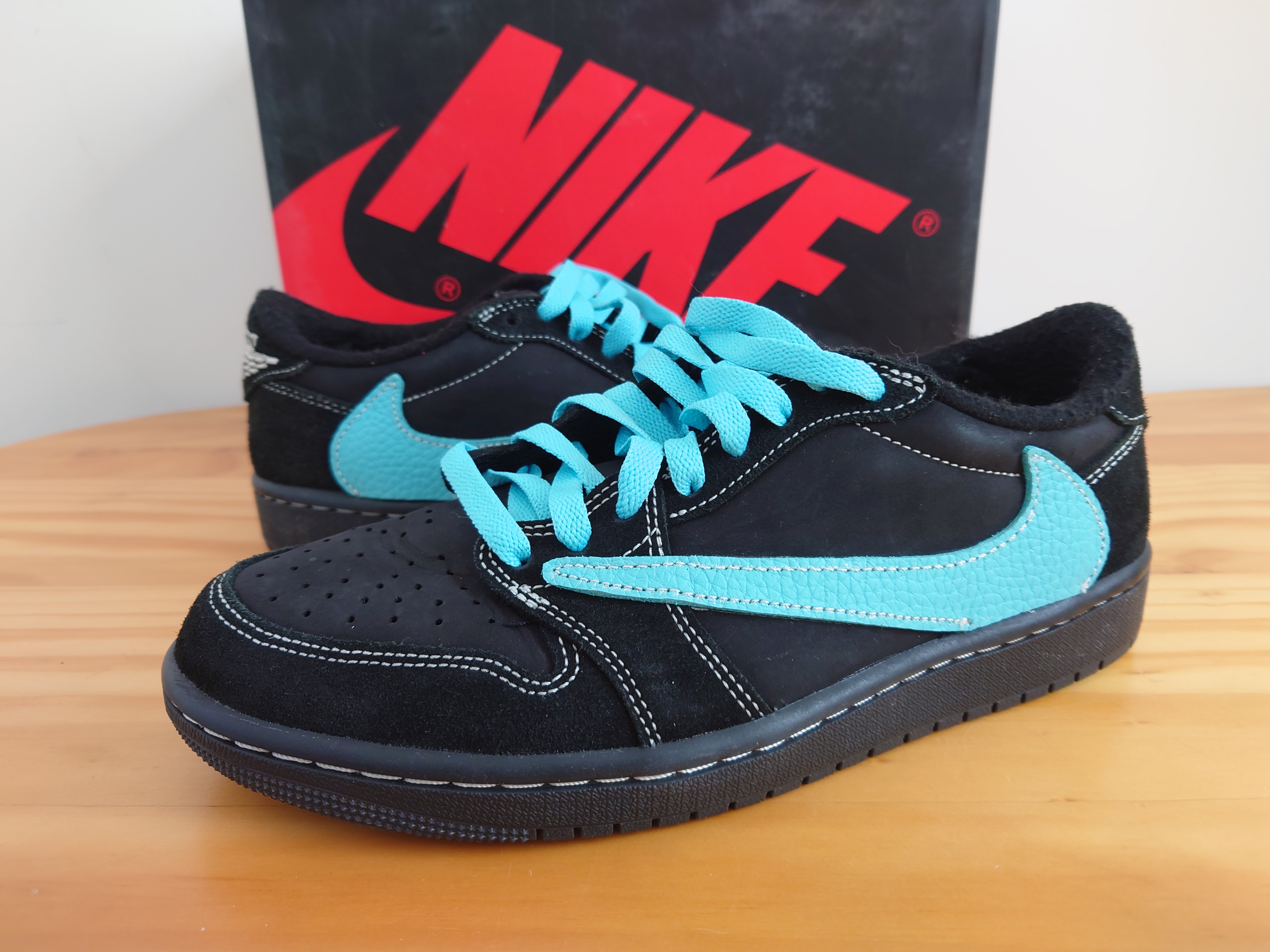 Travis Scott × Nike Air Jordan 1 Low OG SP "Black Phantom"
