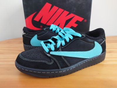 Travis Scott × Nike Air Jordan 1 Low OG SP "Black Phantom"