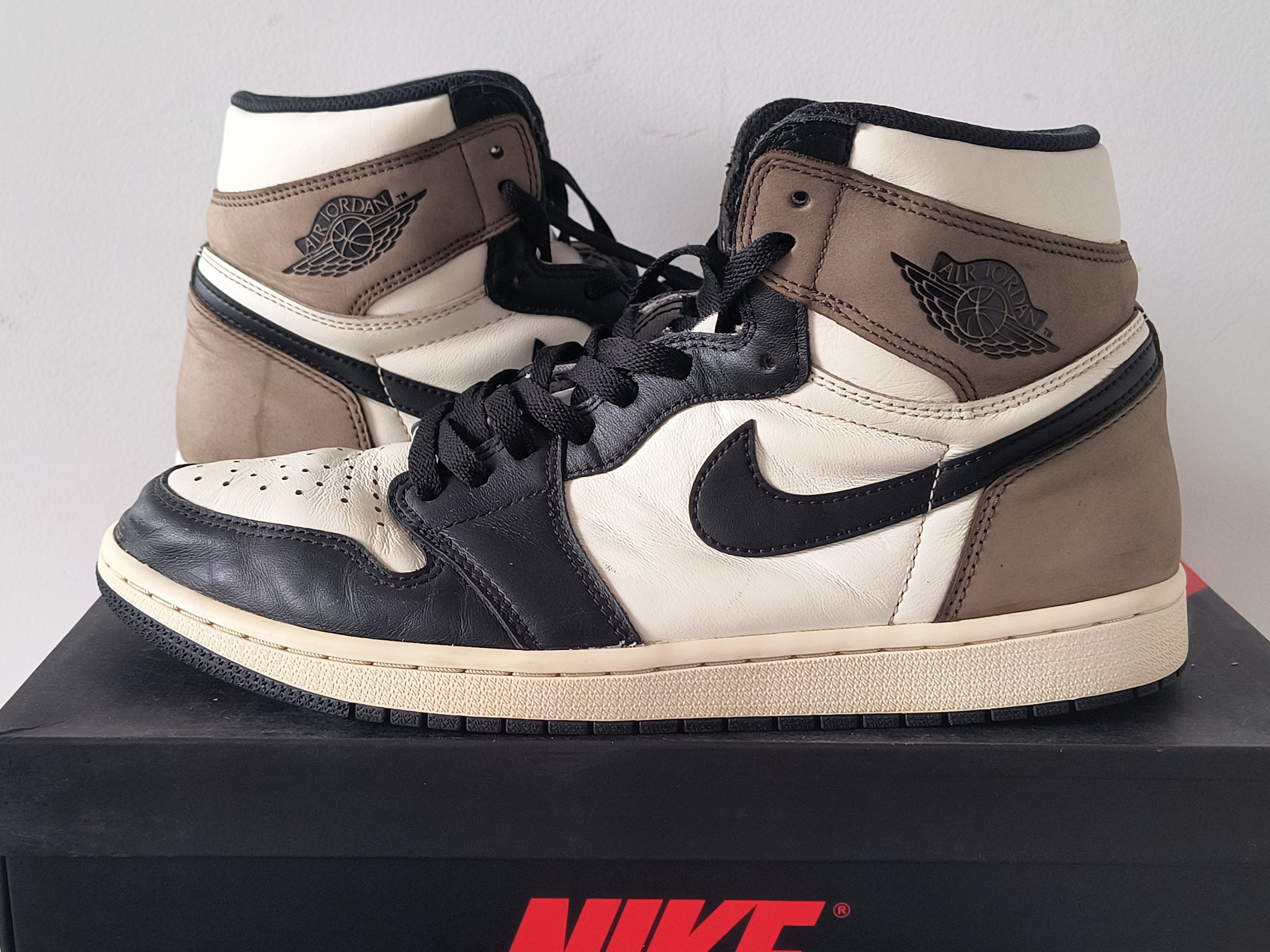 Nike Air Jordan 1 High OG "Sail/Dark Mocha/Black"
