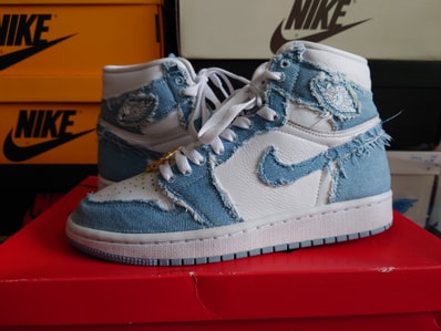 Nike Women's Air Jordan 1 High OG "Denim"