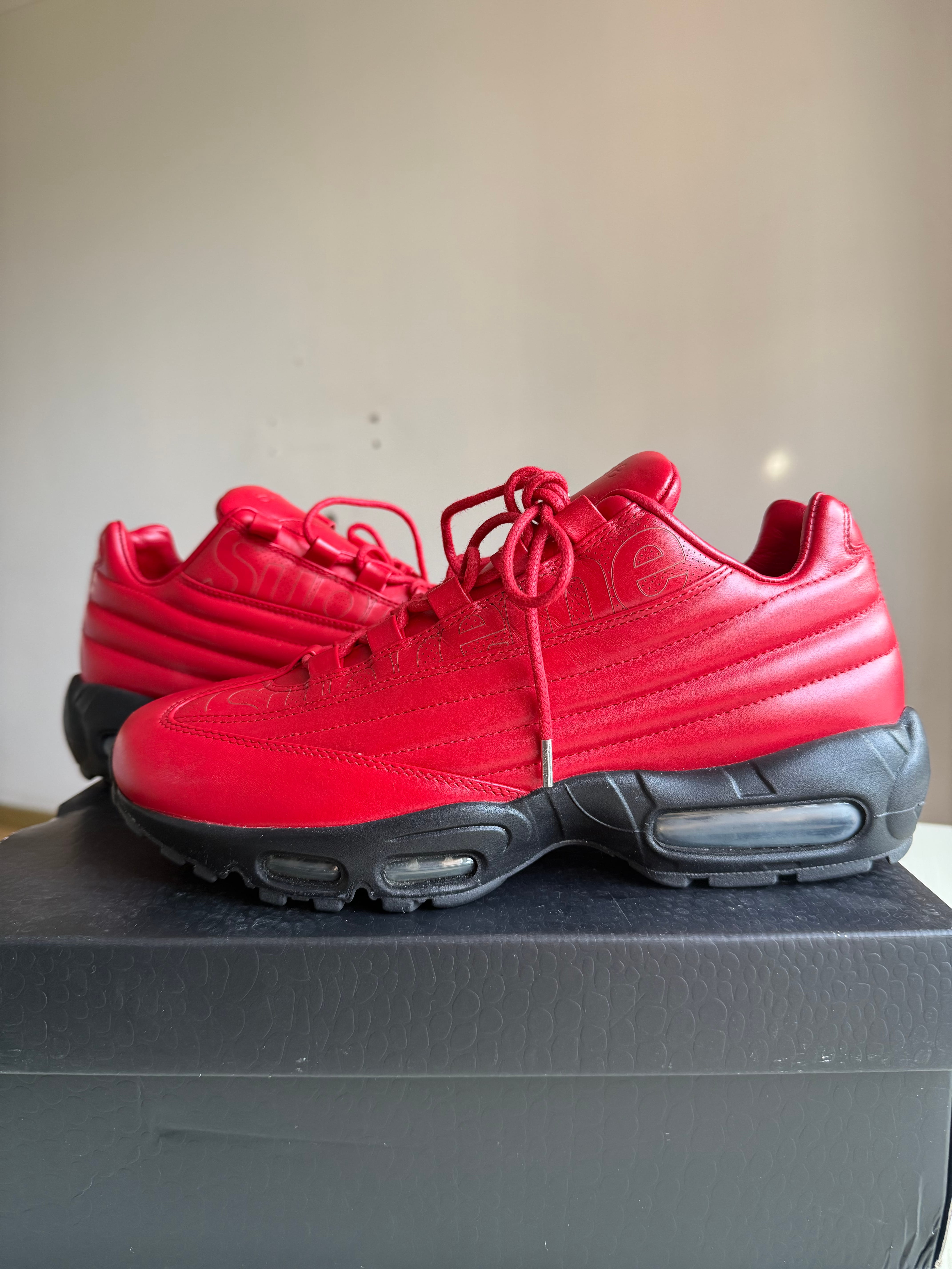 Supreme × Nike Air Max 95 Lux "Red"