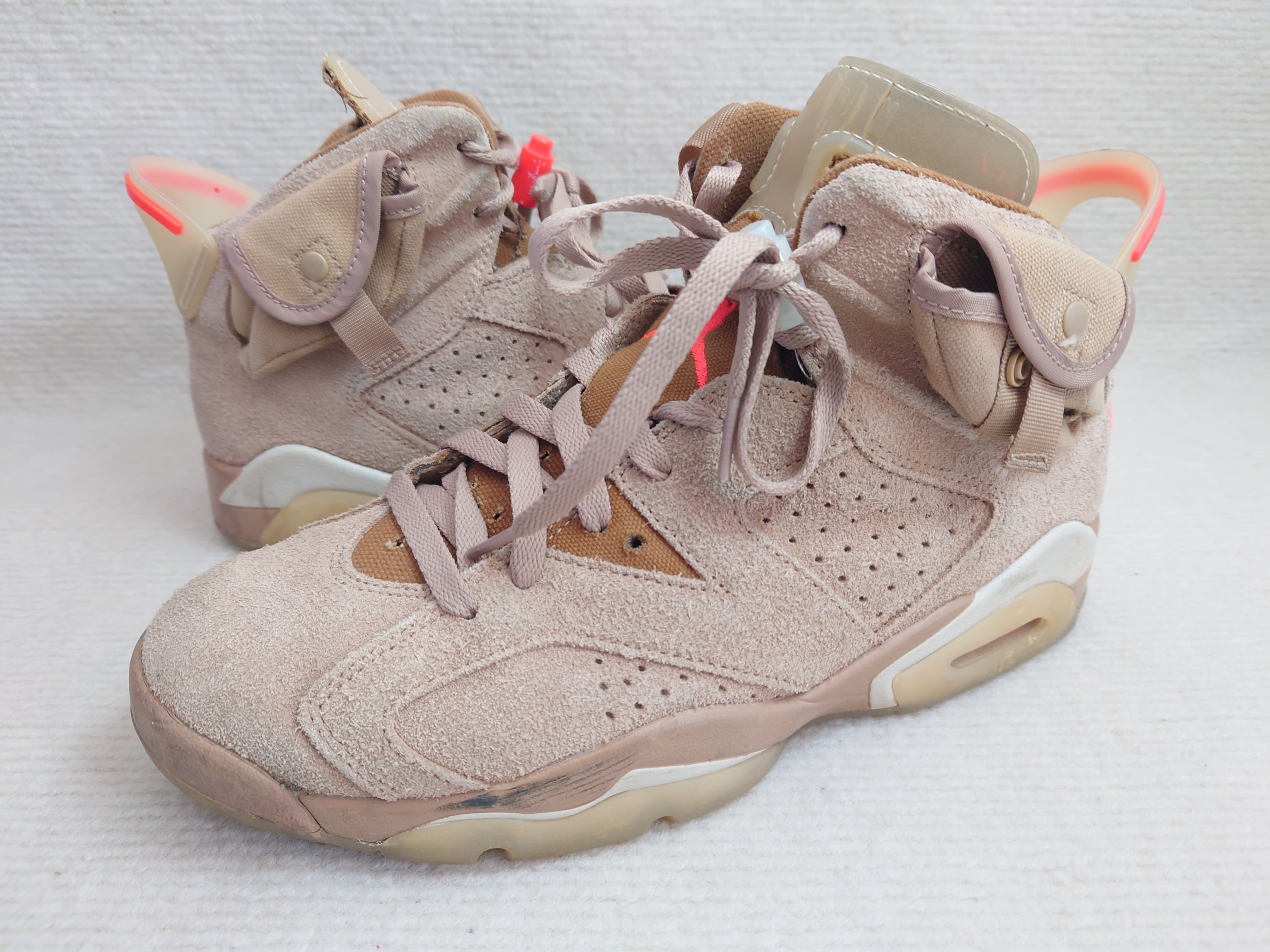 Travis Scott × Nike Air Jordan 6 "British Khaki"