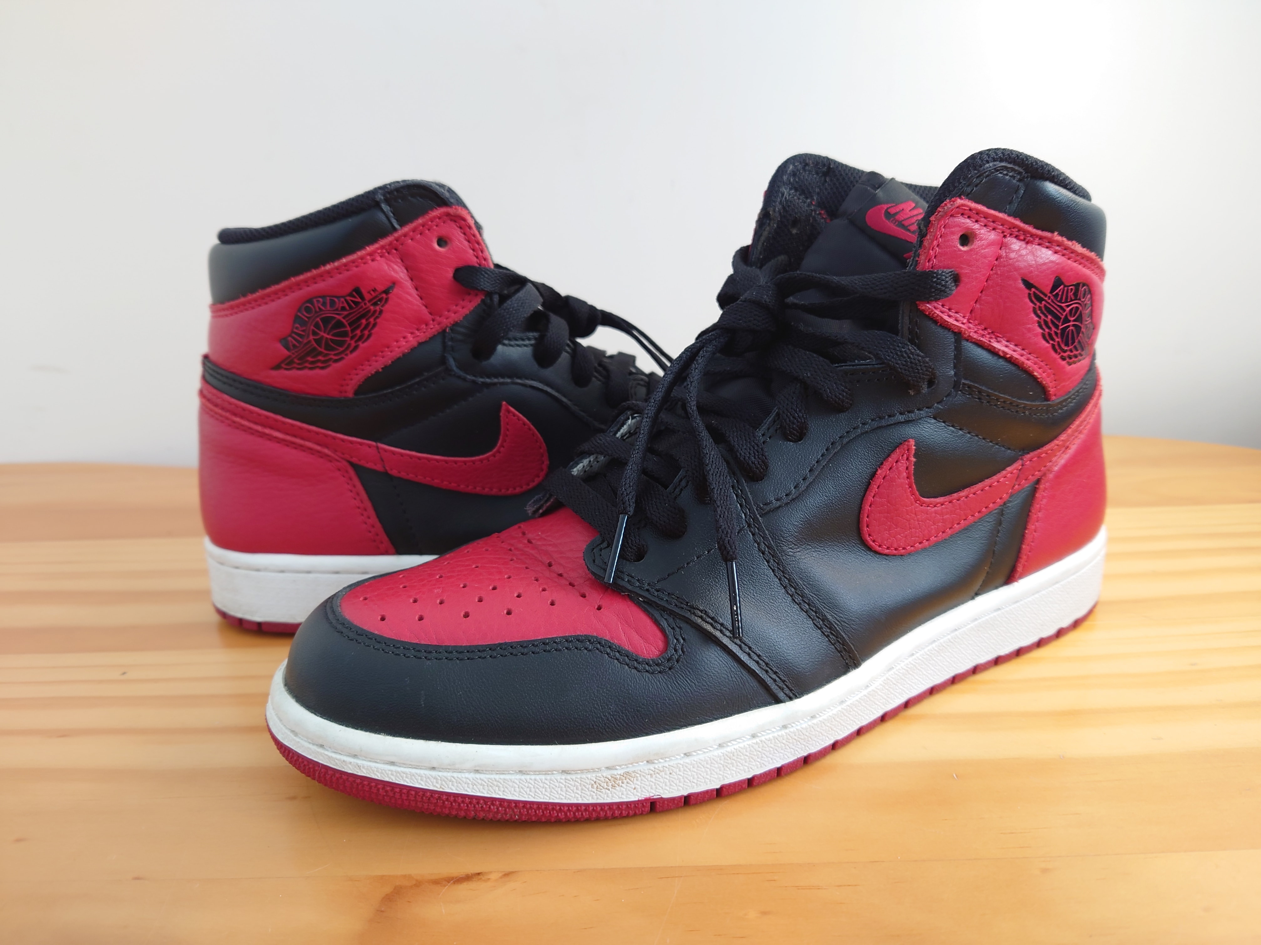 Nike Air Jordan 1 Retro High OG "Bred/Banned"