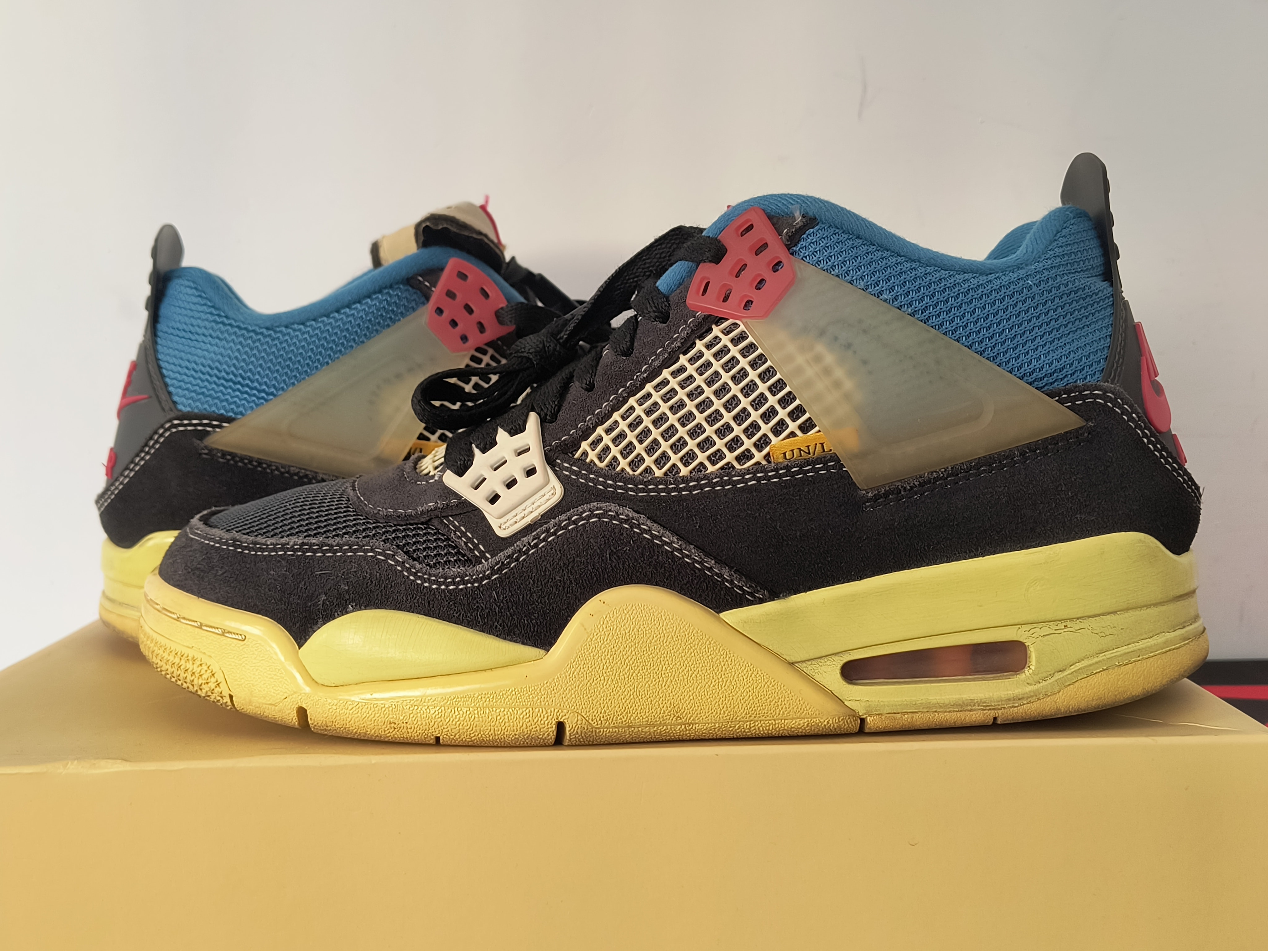 UNION × Nike Air Jordan 4 "Off Noir"