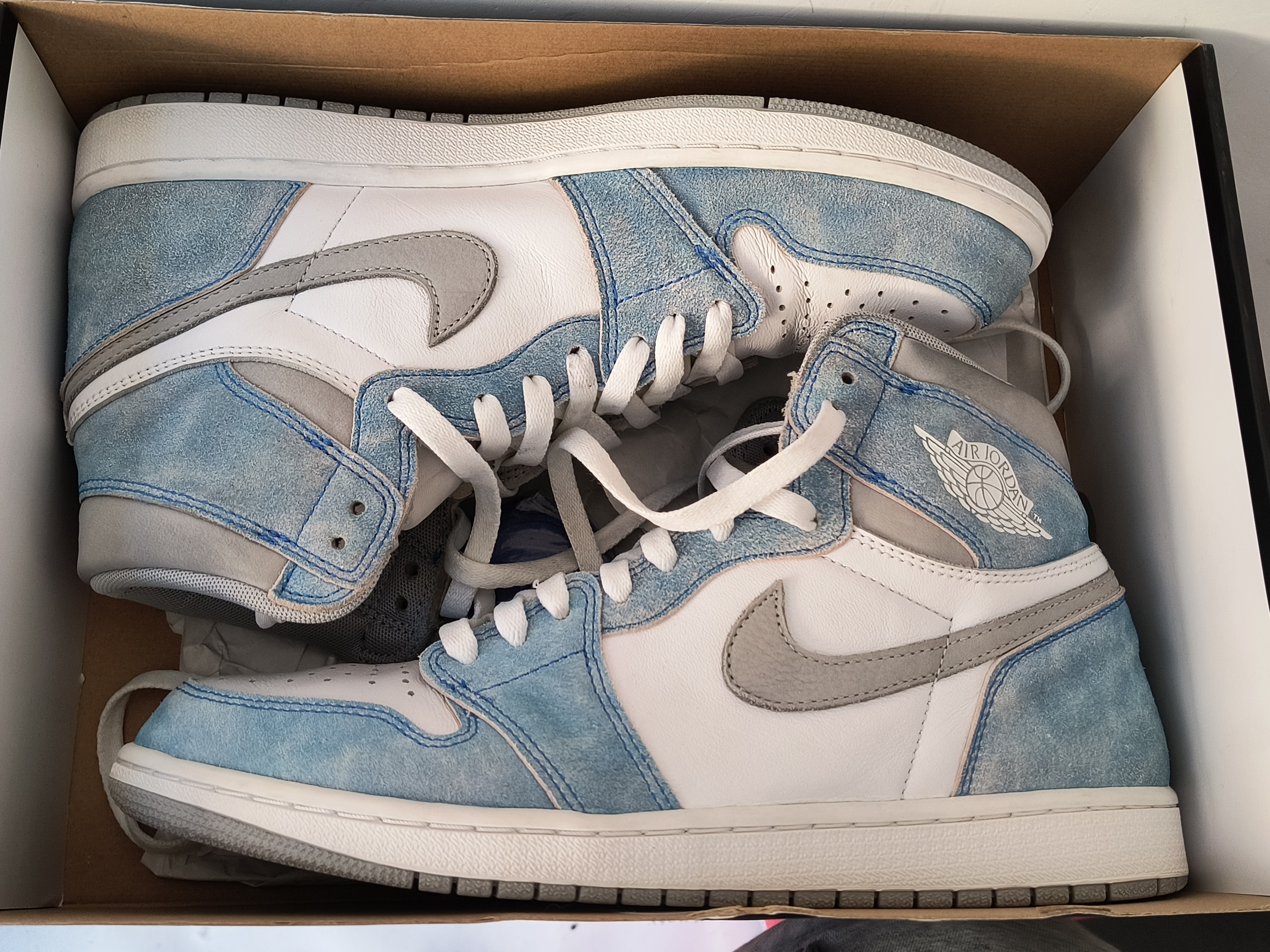 ナイキ エアジョーダン1 ハイ OG "ハイパーロイヤル"