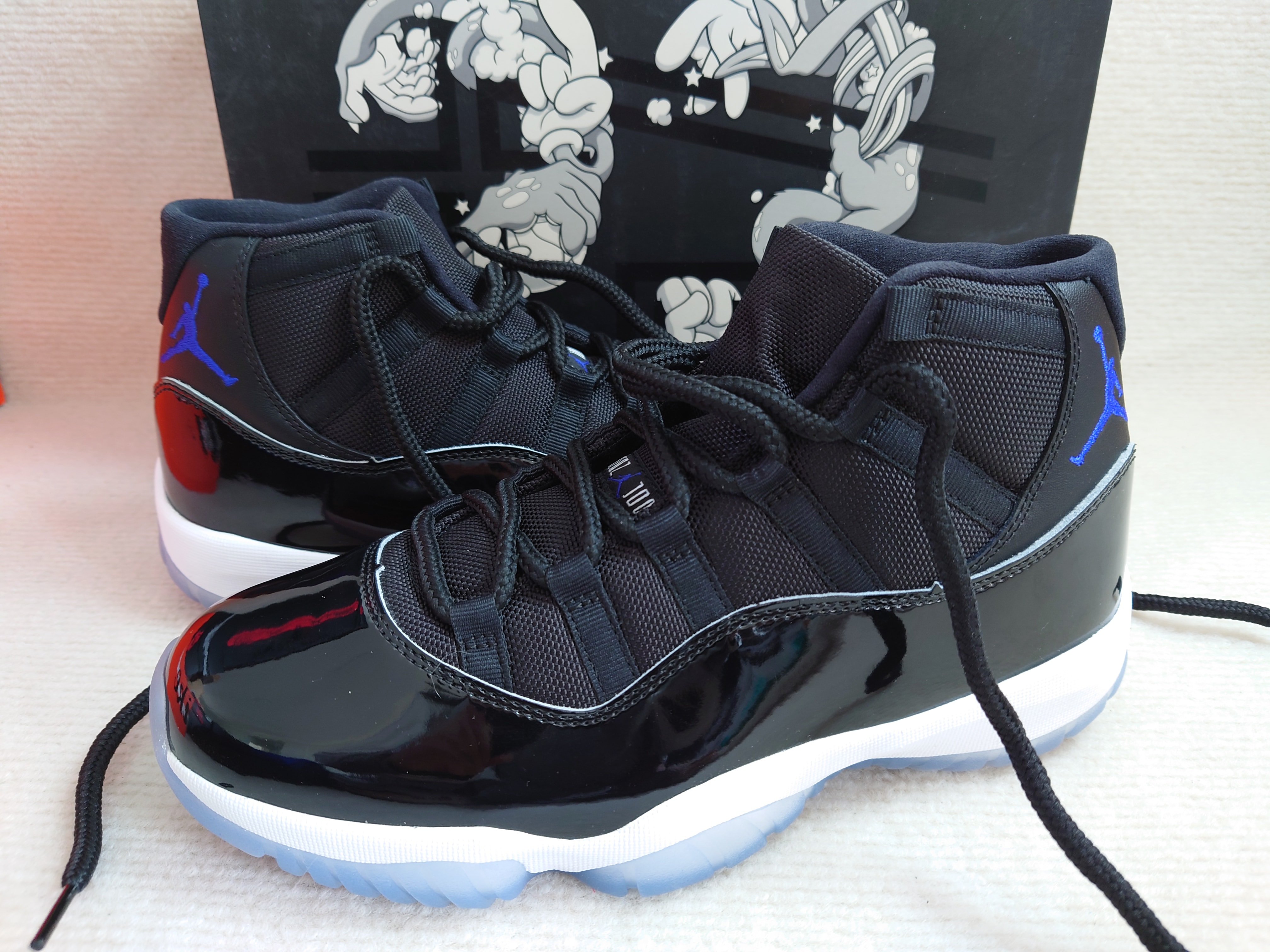 Nike Air Jordan 11 Retro "Space Jam" (2016)