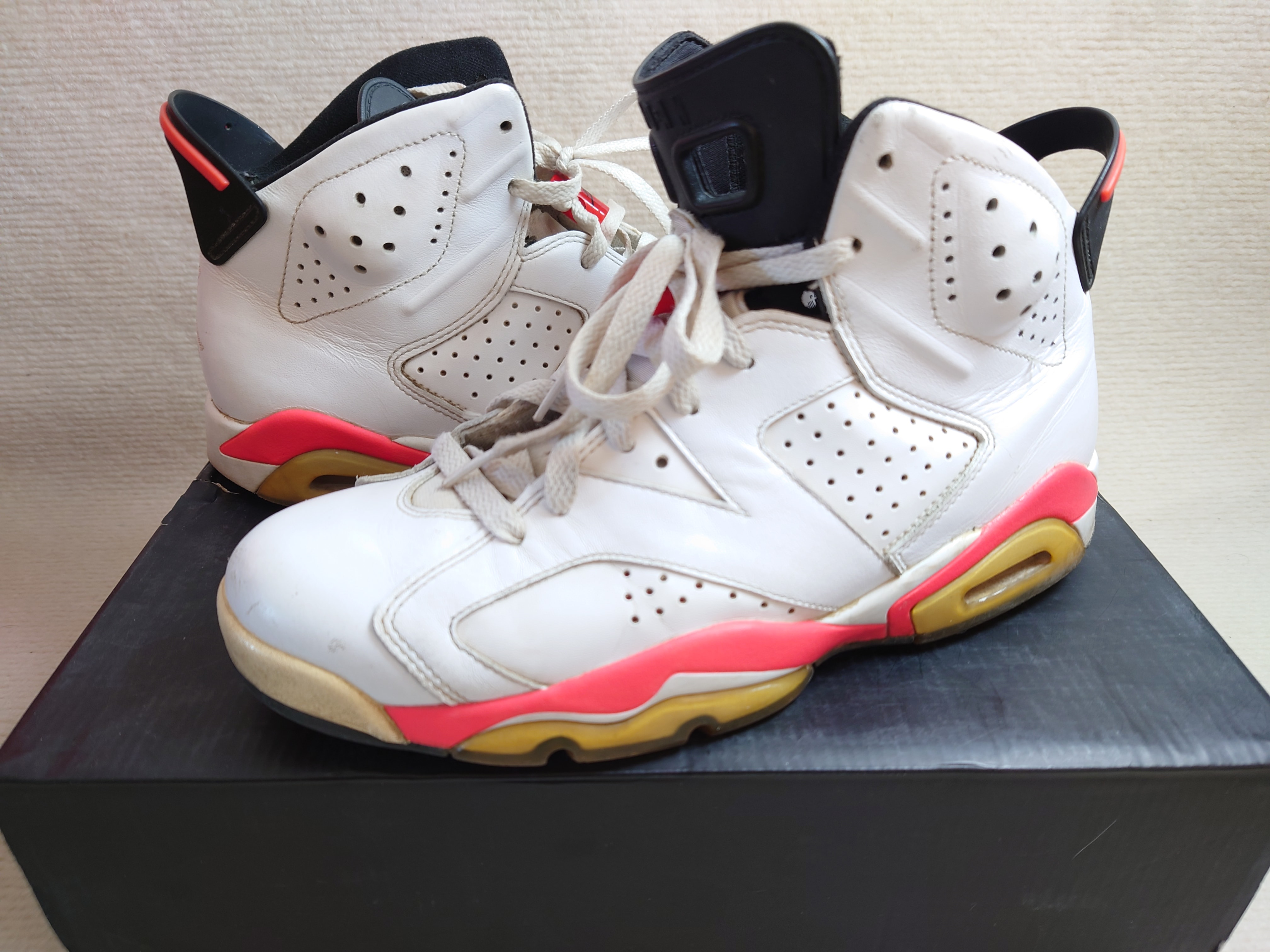 Nike Air Jordan 6 Retro "White / Infra Red" (2014)