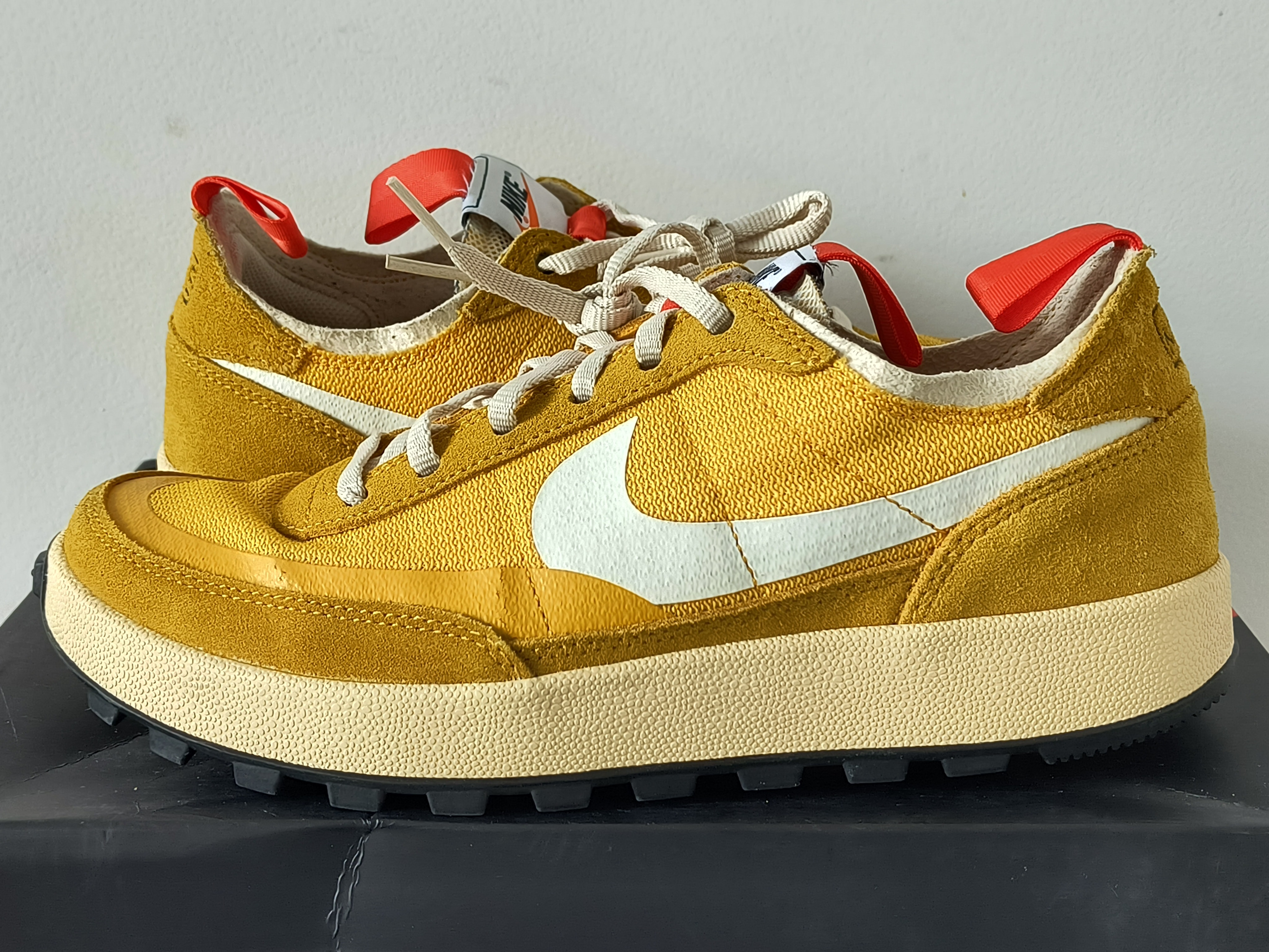 Tom Sachs × NikeCraft Women's General Purpose Shoe "Yellow / Archive"
