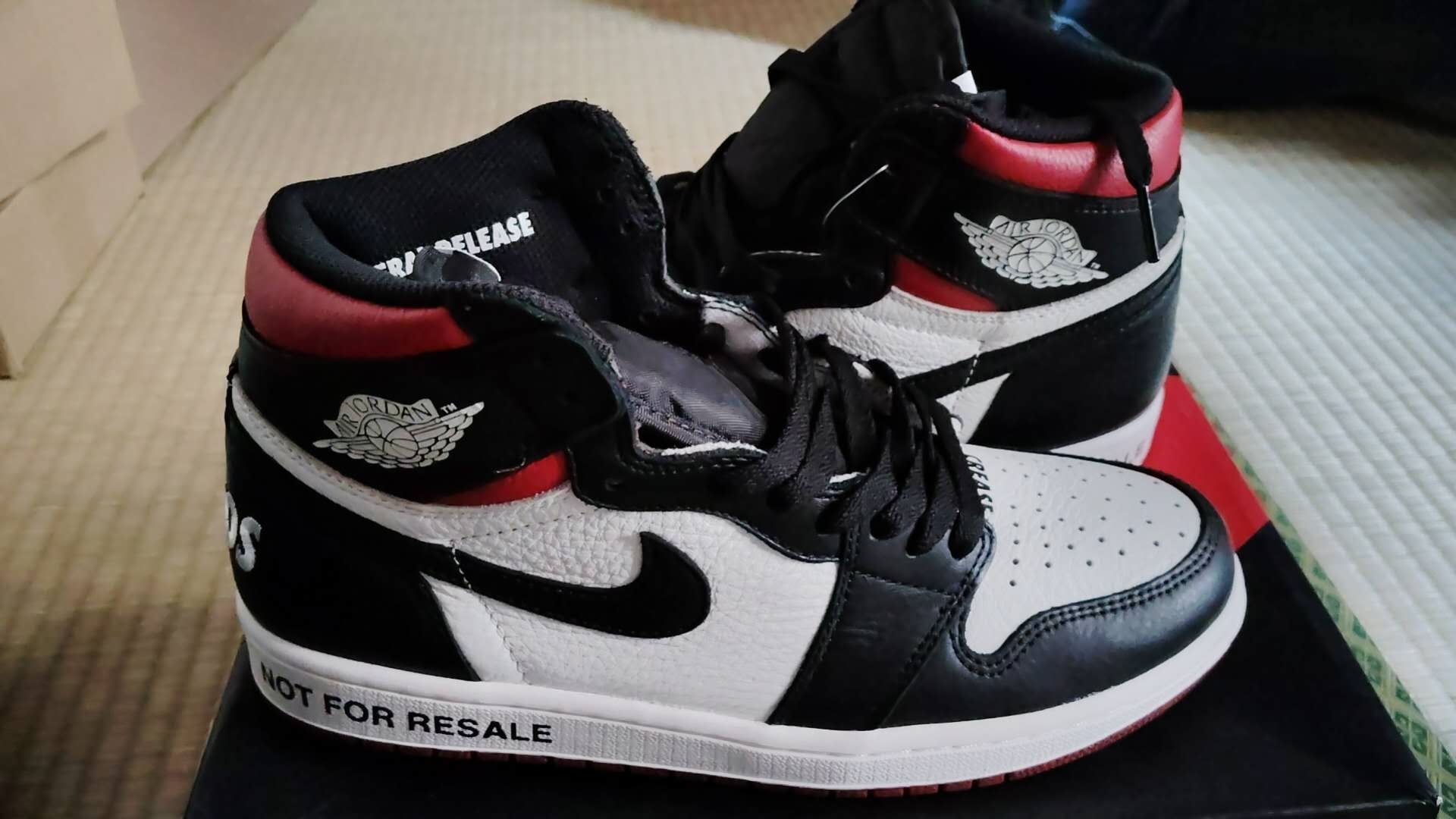 Nike Air Jordan 1 Retro High OG "Not for Resale"