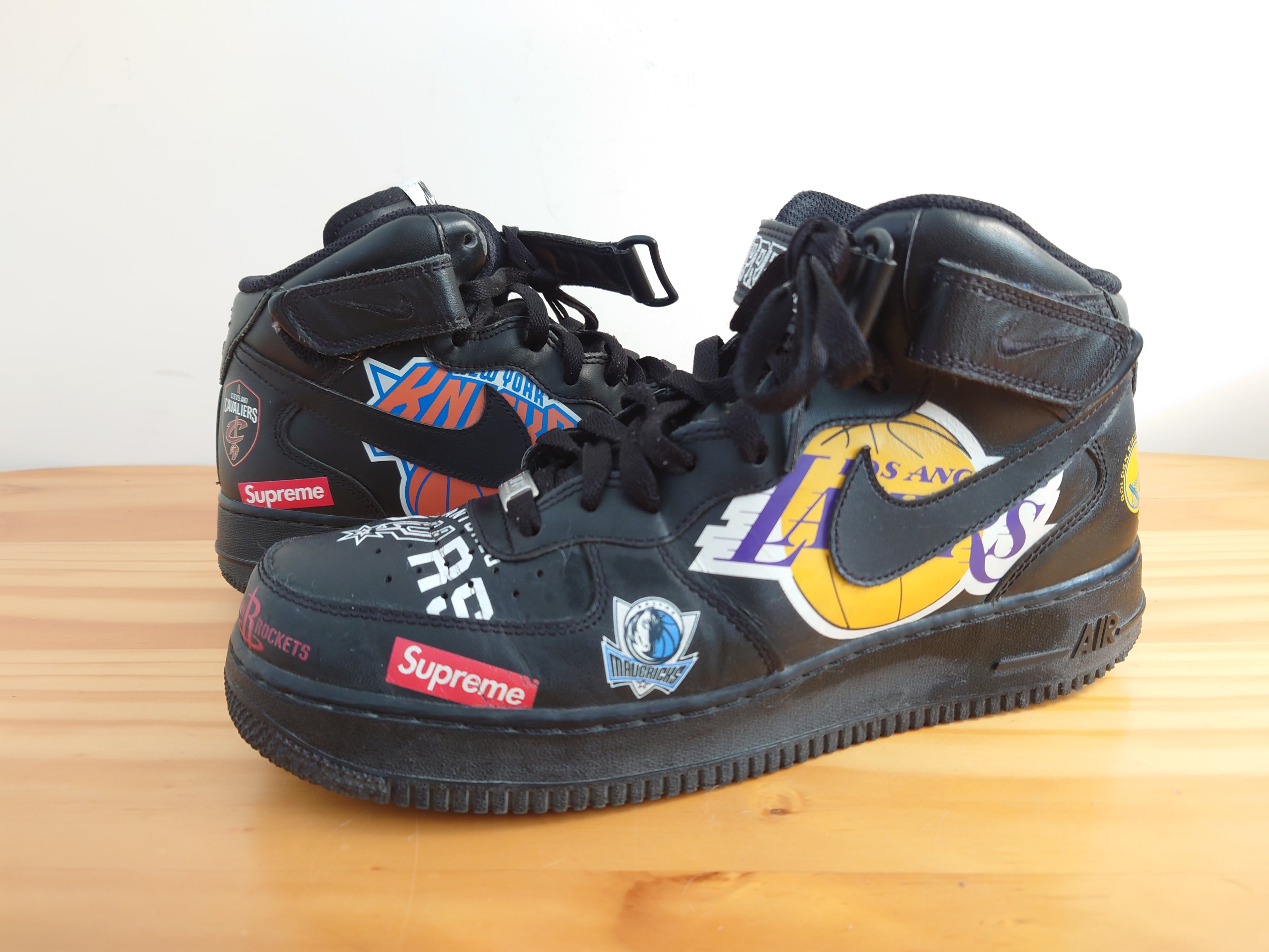 Supreme × NBA × Nike Air Force 1 Mid '07 "Black"