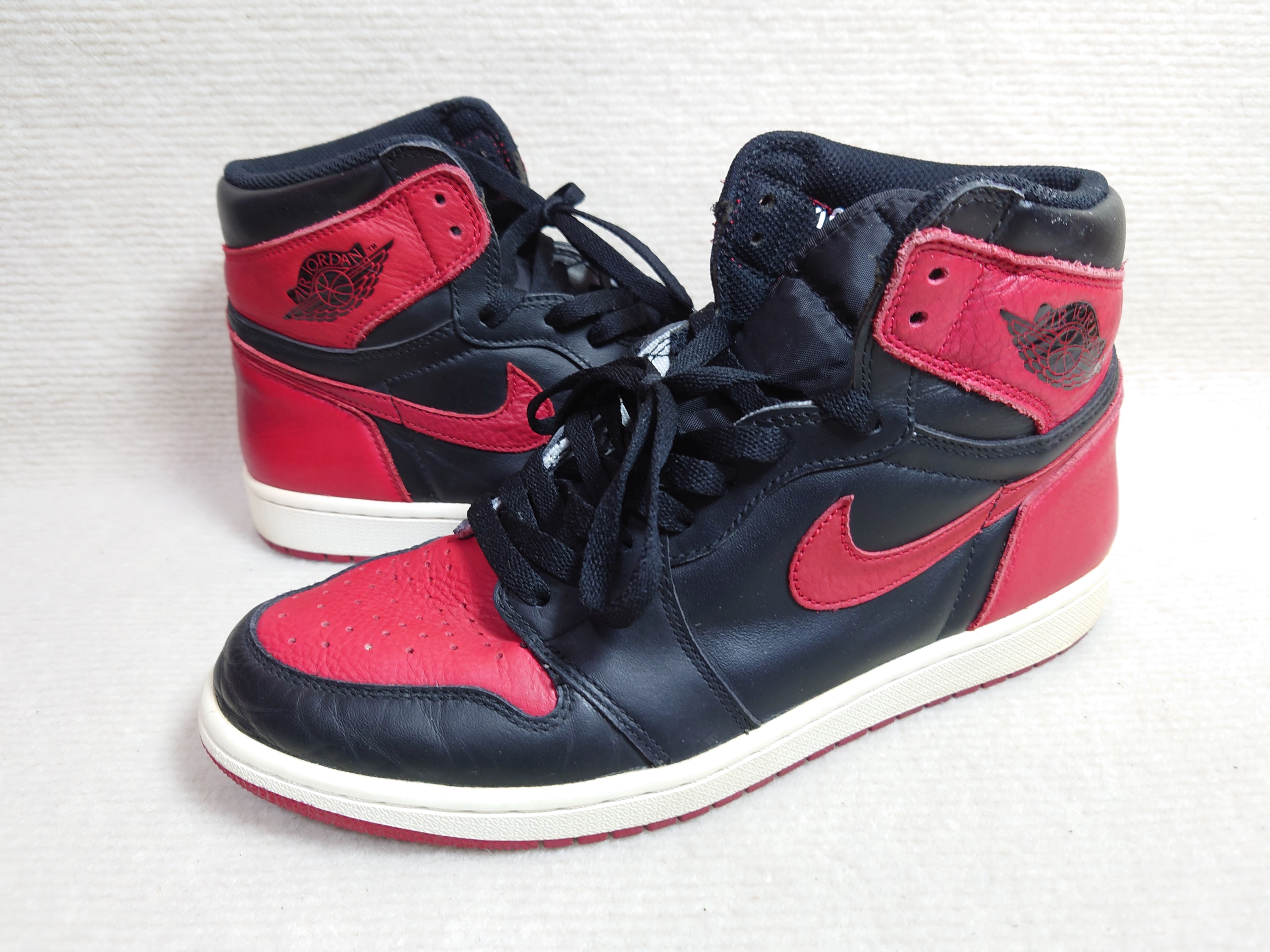Nike Air Jordan 1 Retro High OG "Bred/Banned"
