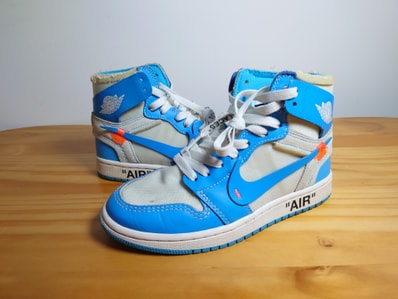 Off-White × Nike Air Jordan 1 High UNC "White/Dark Powder Blue"