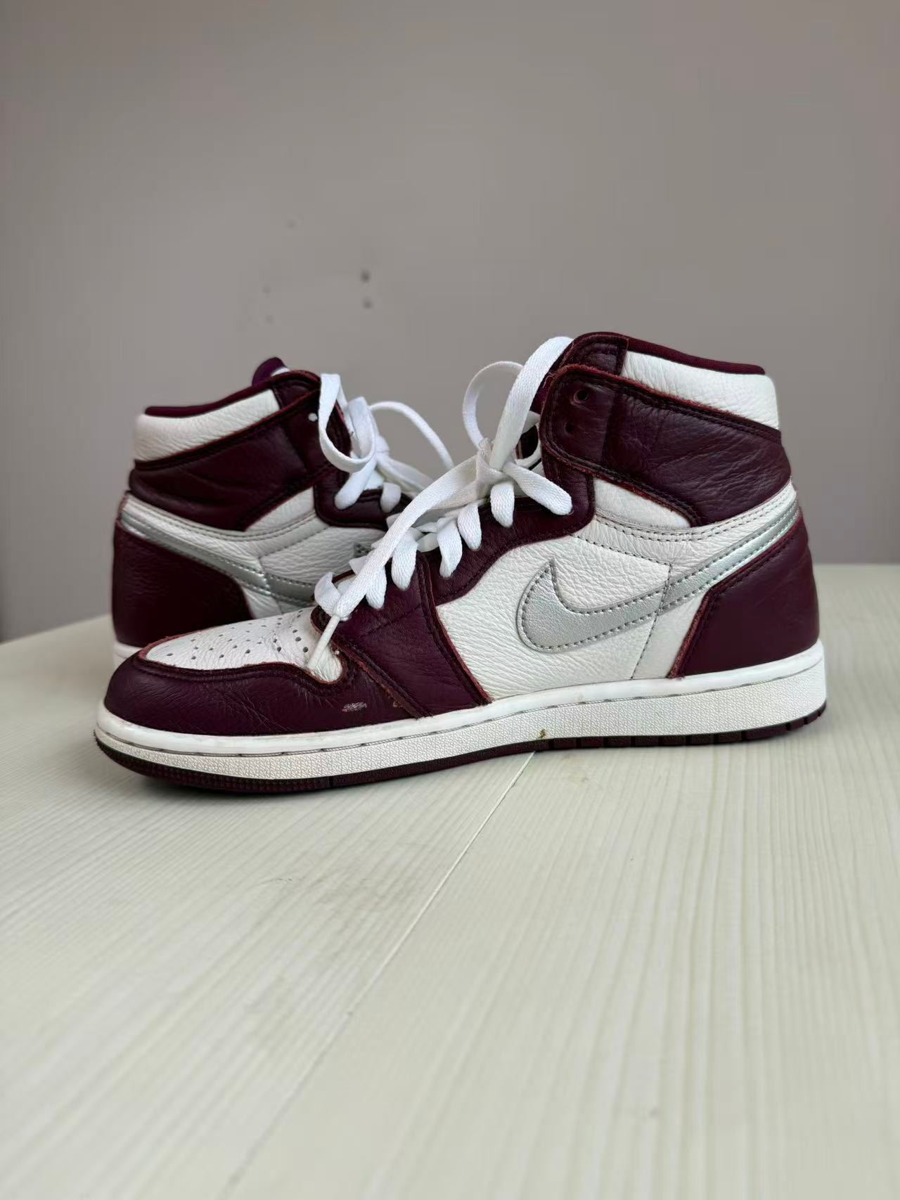 Nike Air Jordan 1 High OG "Bordeaux"