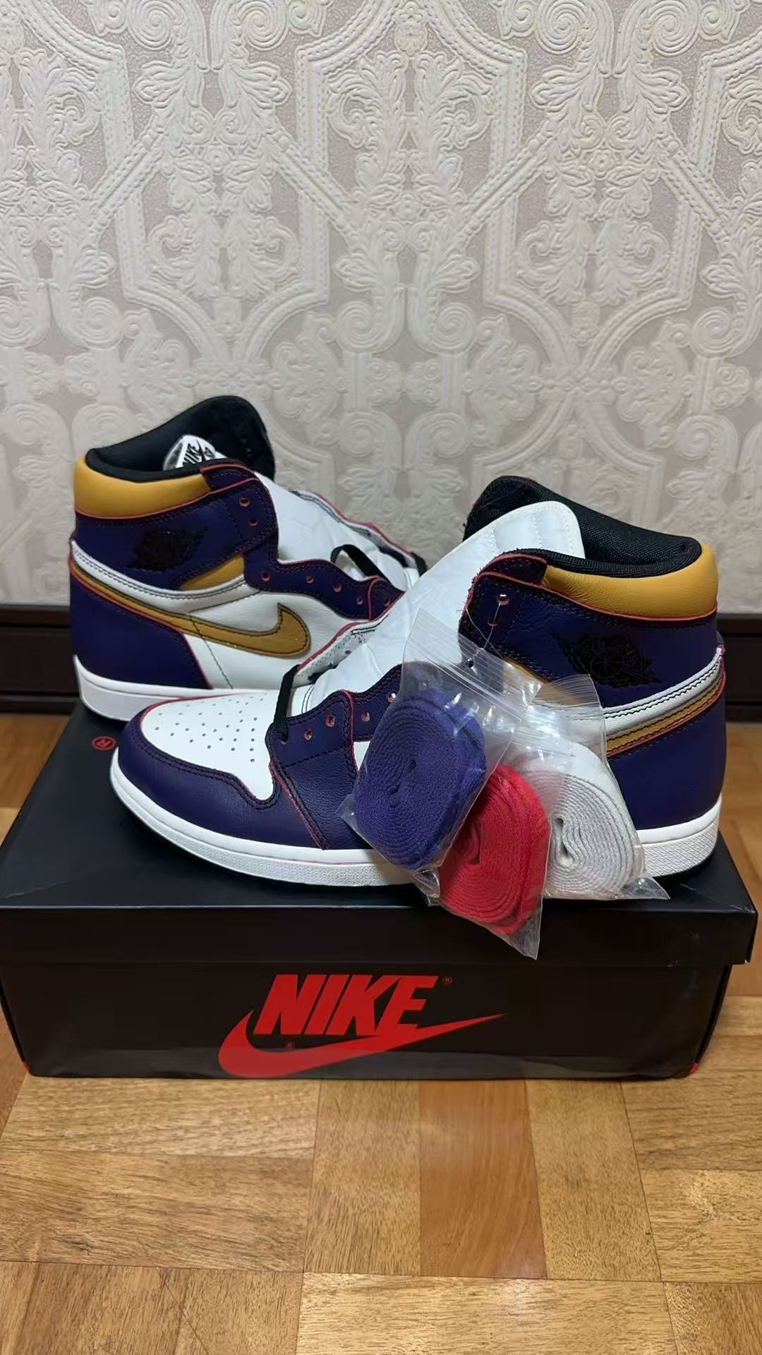 Nike SB × Air Jordan 1 Retro High "La To Chicago"