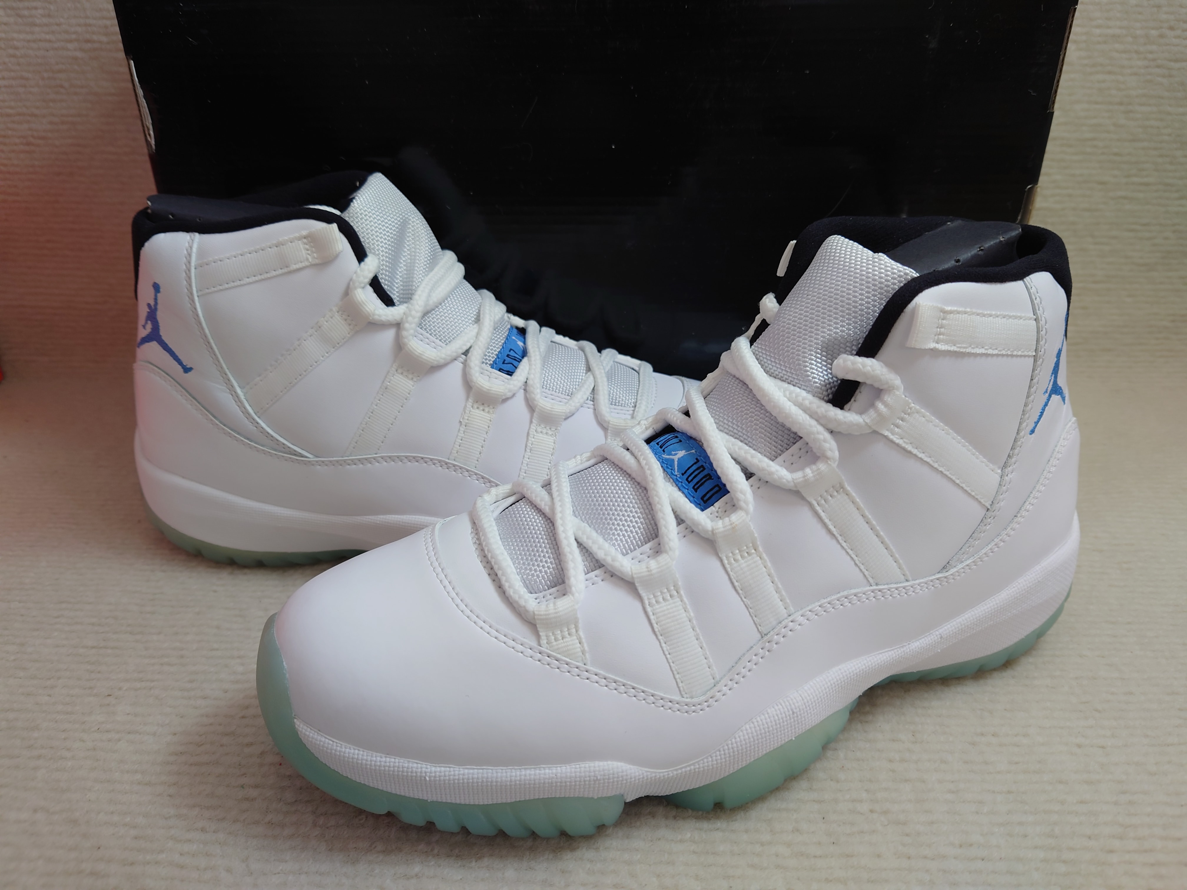 Nike Air Jordan 11 Retro "Legend Blue" (2014)