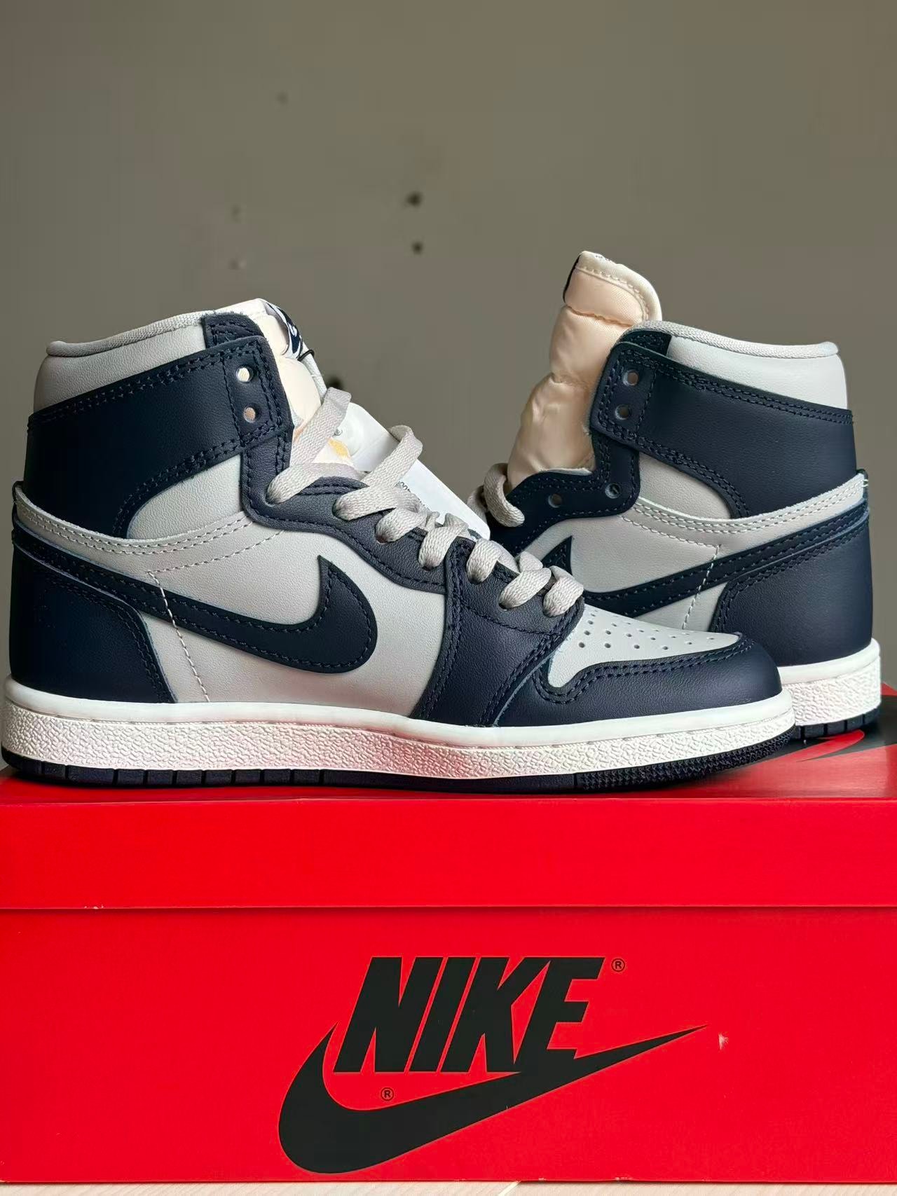 Nike Air Jordan 1 High 85 "Georgetown"