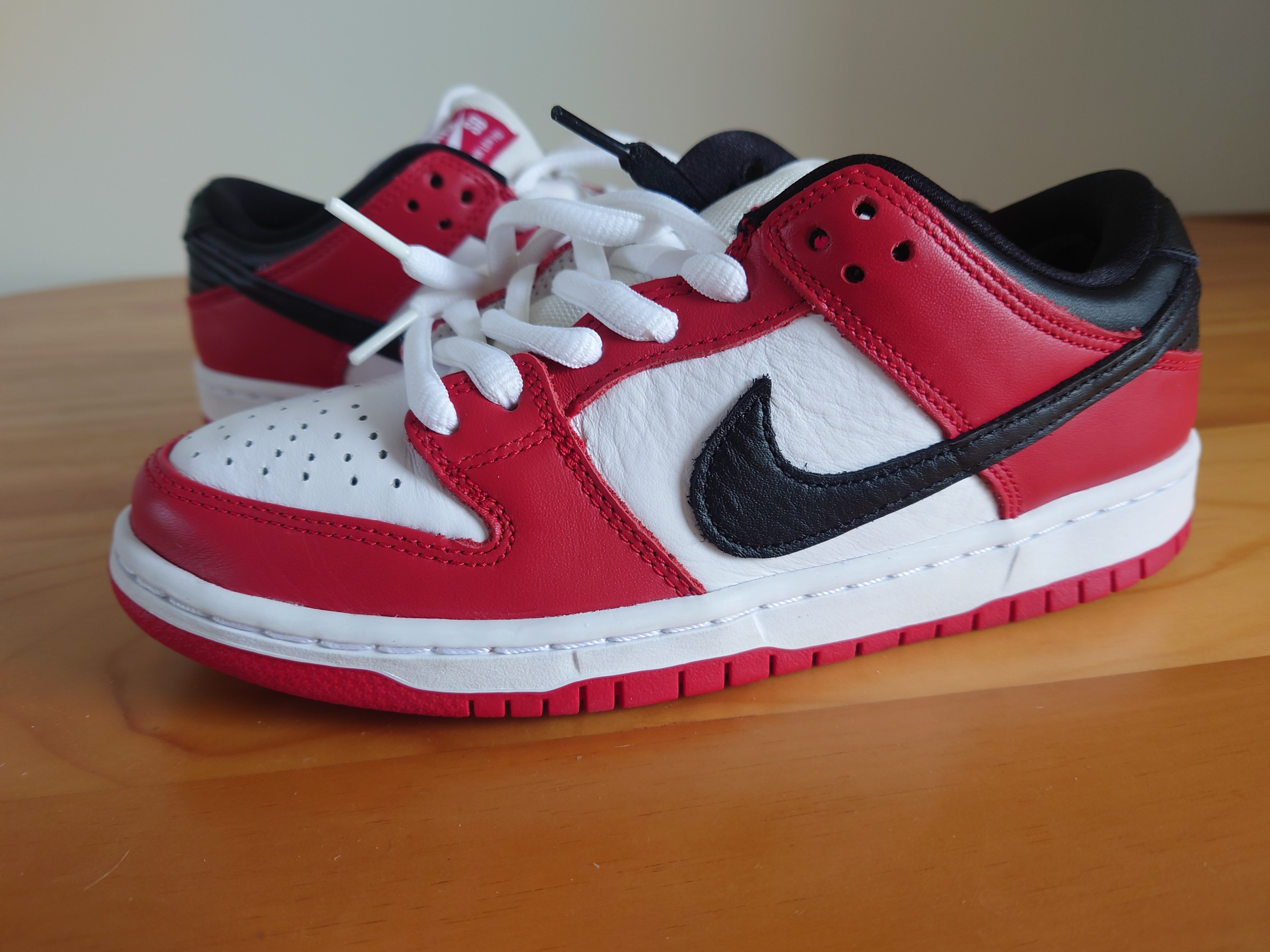 Nike SB Dunk Low Pro "J-Pack Chicago/Varsity Red and White"