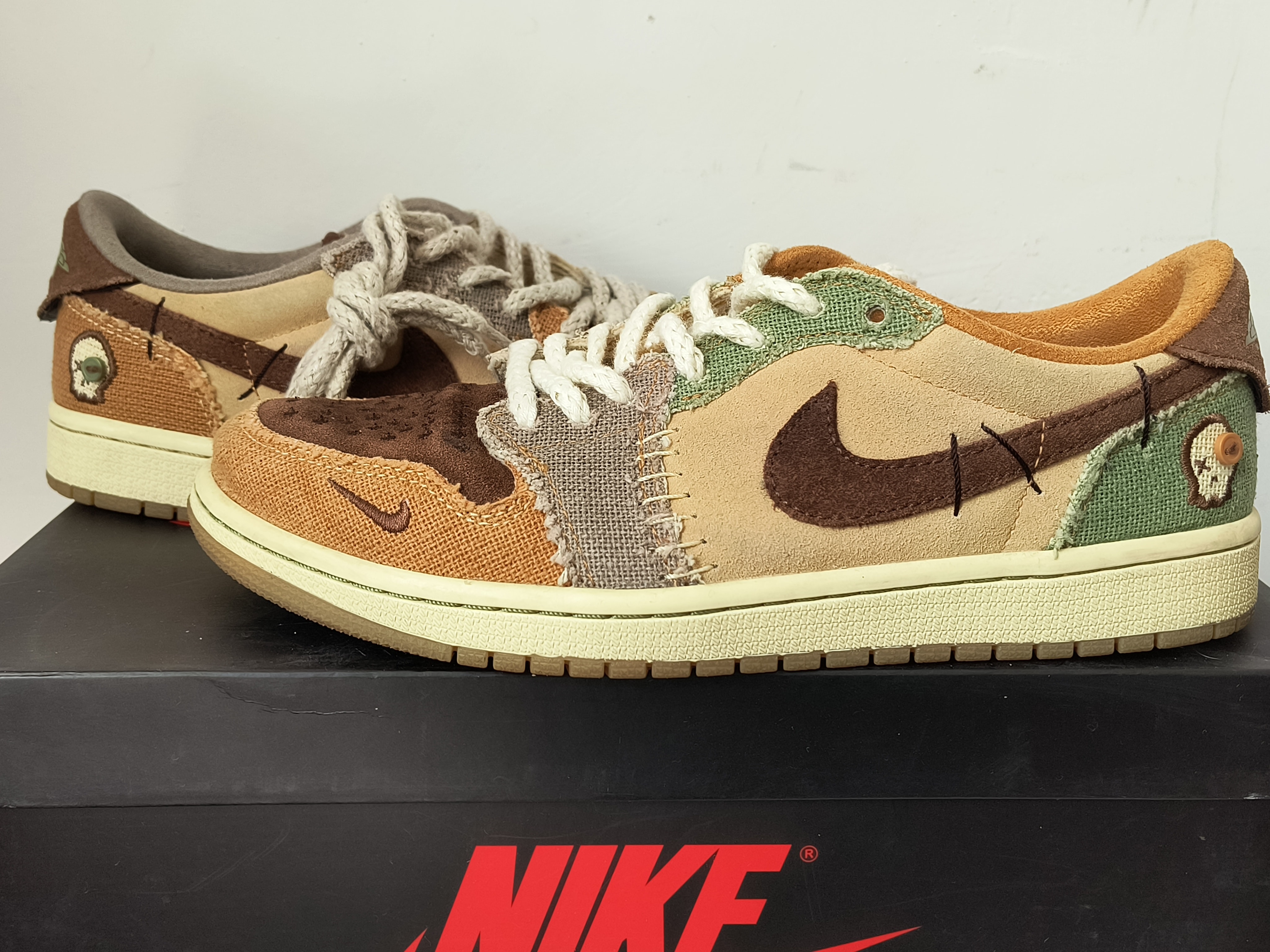 Zion Williamson × Nike Air Jordan 1 Low OG "Flax and Oil Green"