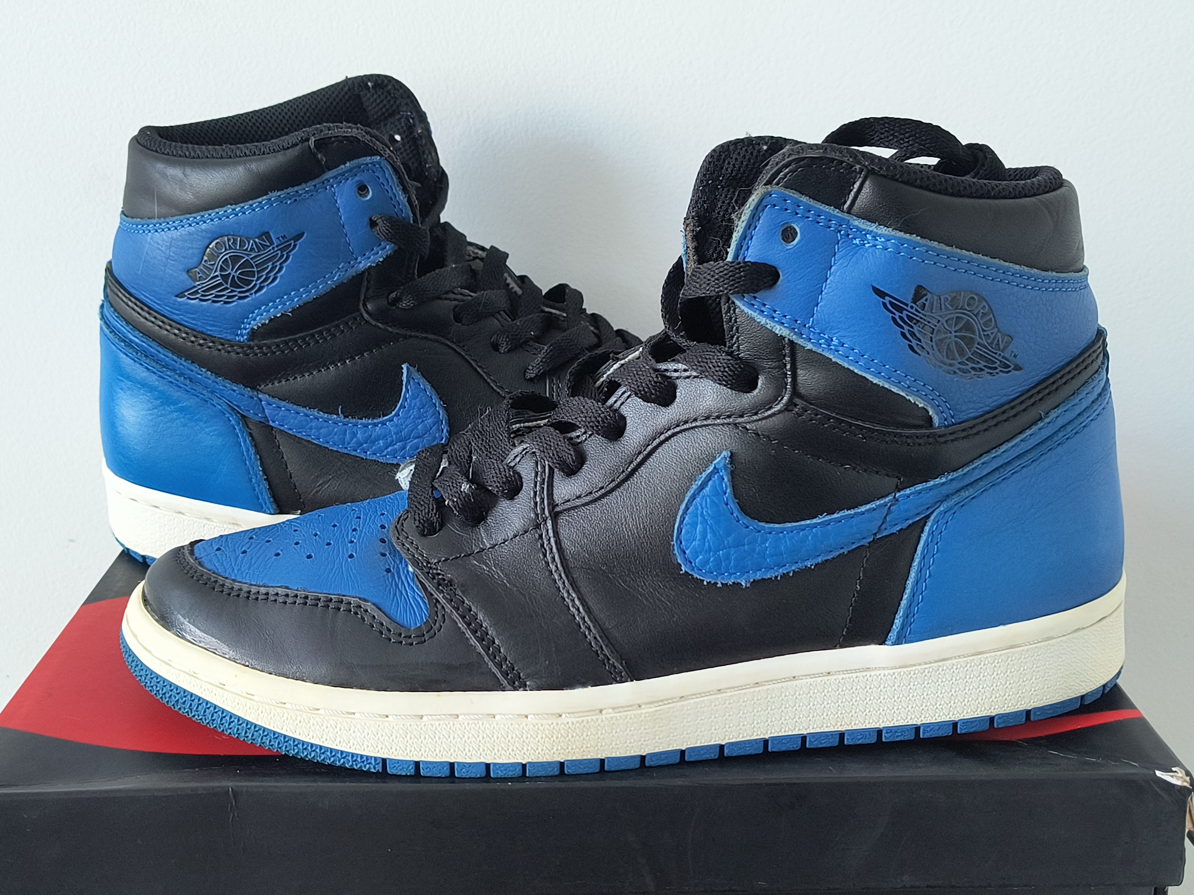 Nike Air Jordan 1 Retro High OG "Royal" (2017)