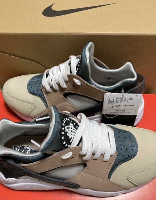 Nike Air Huarache "Escape" (2021)