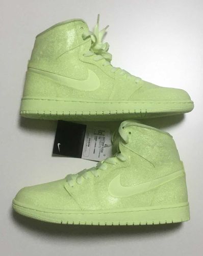 Retro 1 2025 barely volt