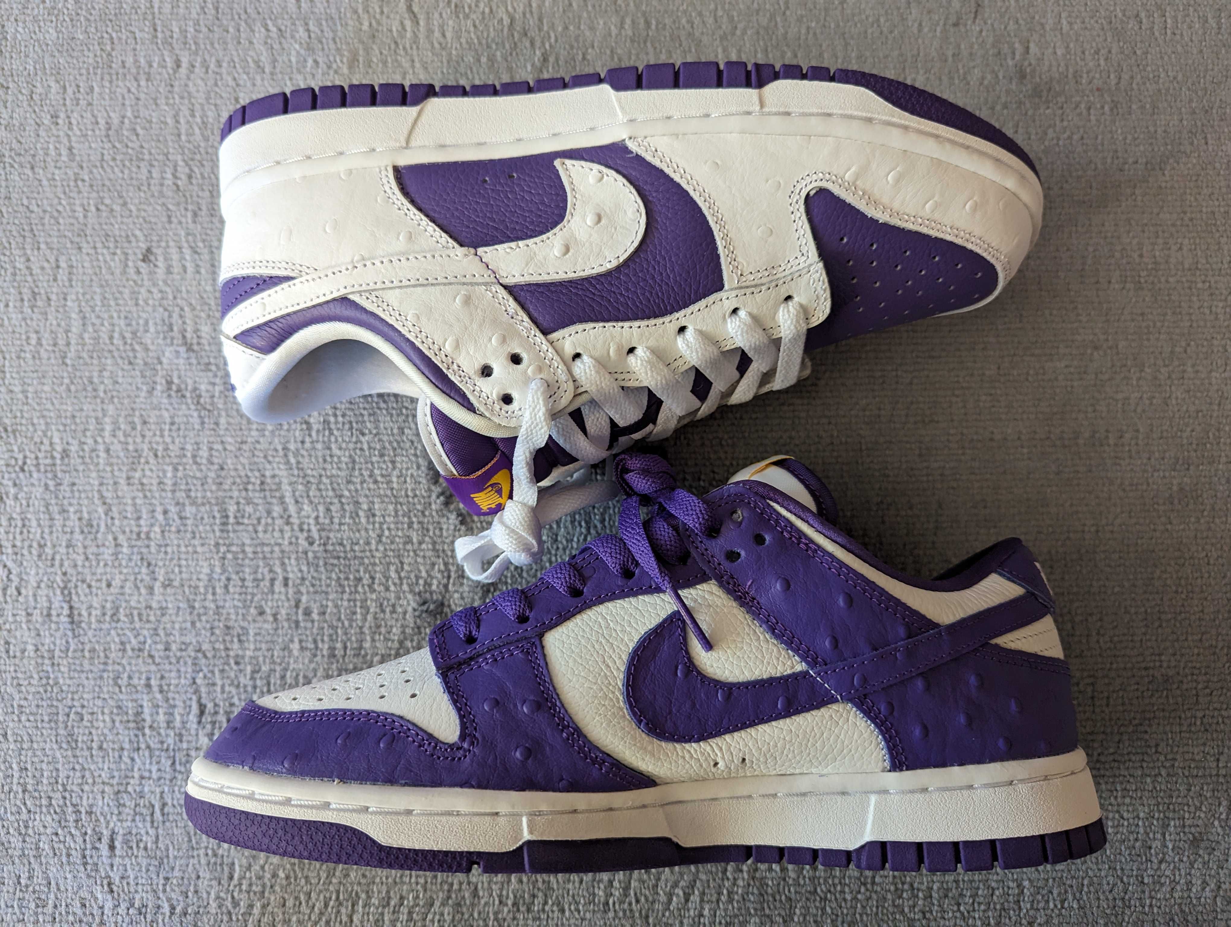 Nike Women's Dunk Low "Made You Look"