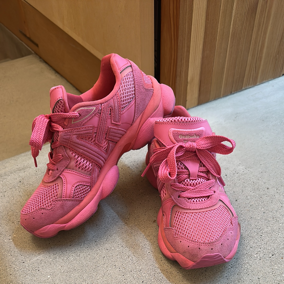 Onitsuka Tiger Tigrun "Dragon Fruit"