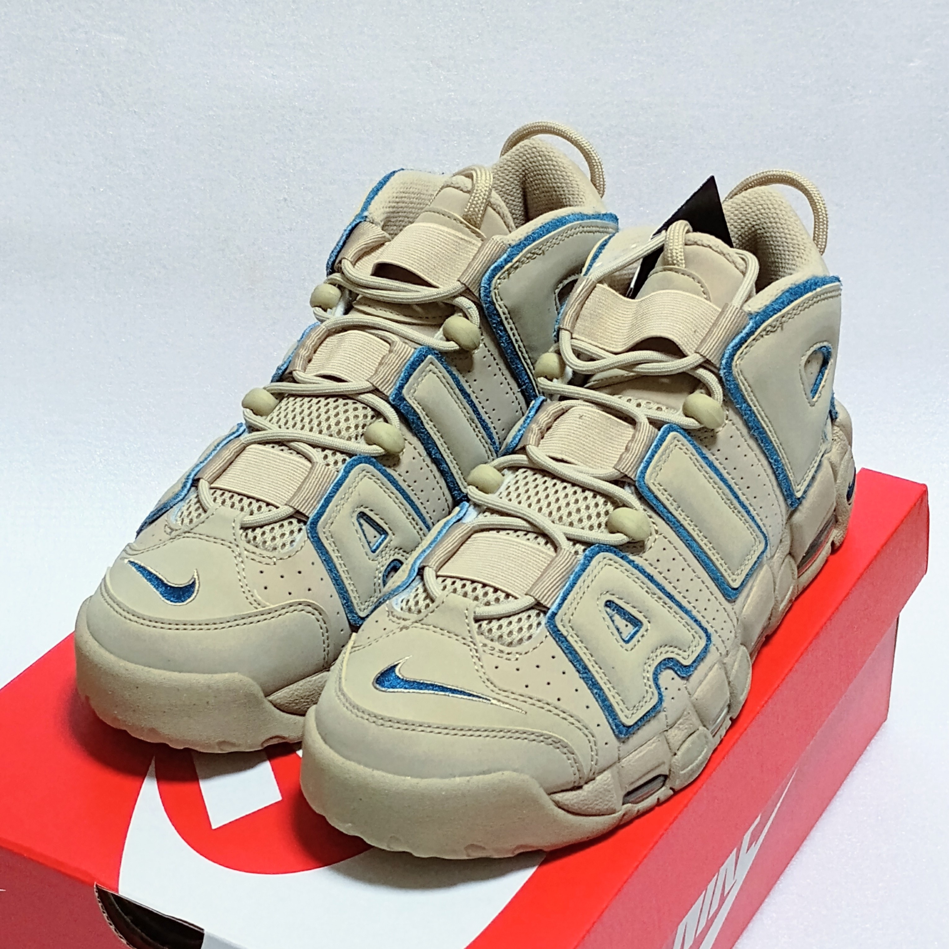 Nike Air More Uptempo "Limestone and Valerian Blue"