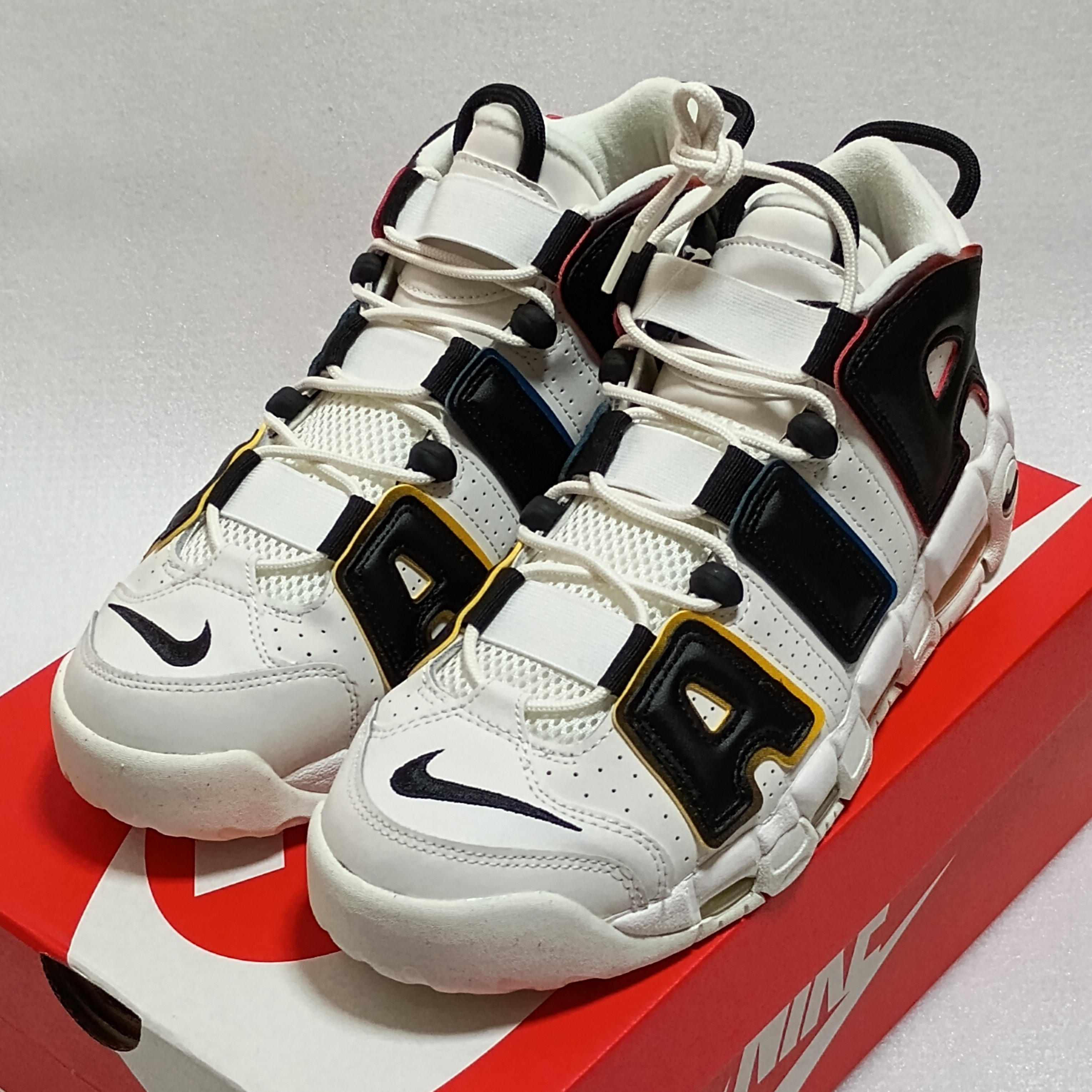 Nike Air More Uptempo'96 "Trading Cards"