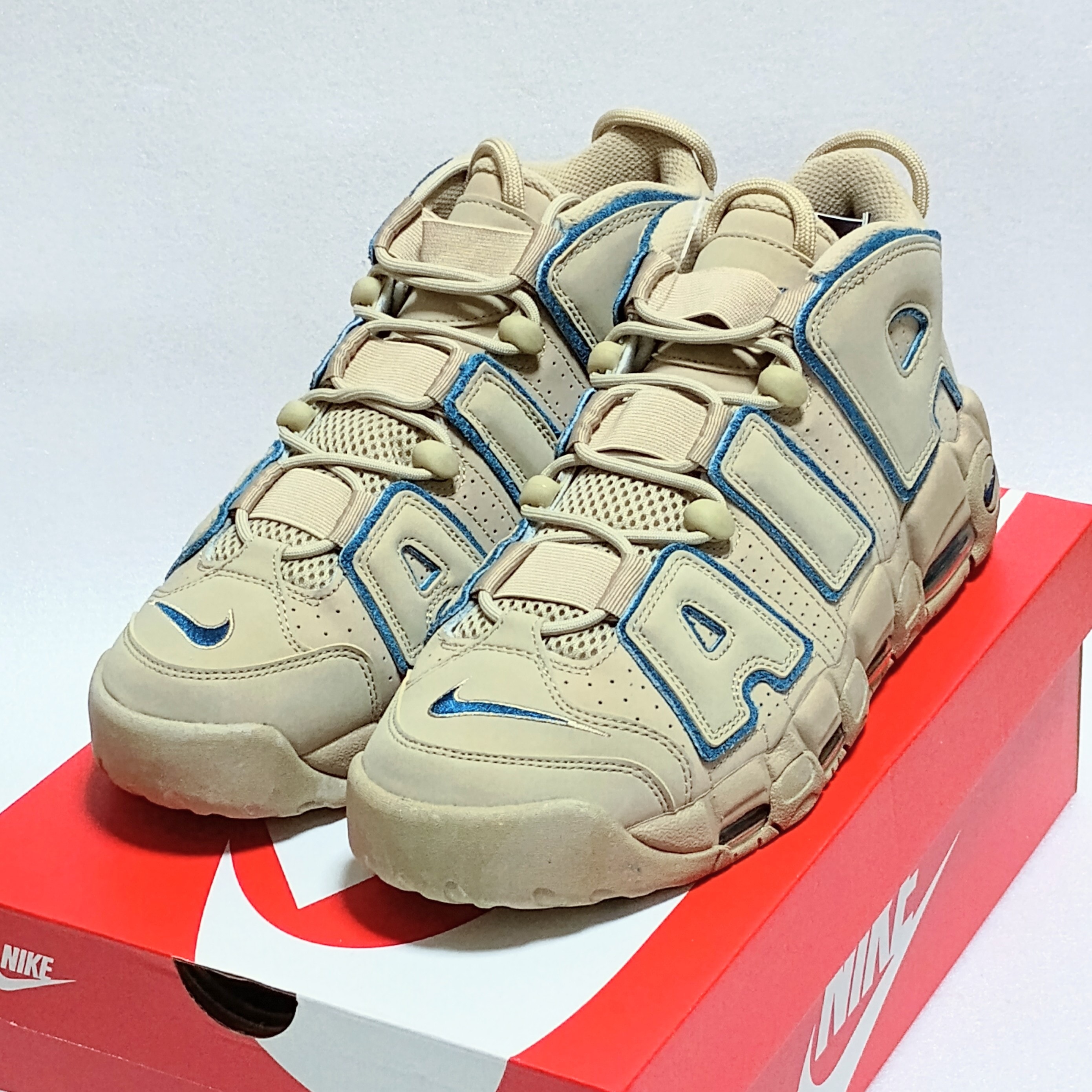 Nike Air More Uptempo "Limestone and Valerian Blue"