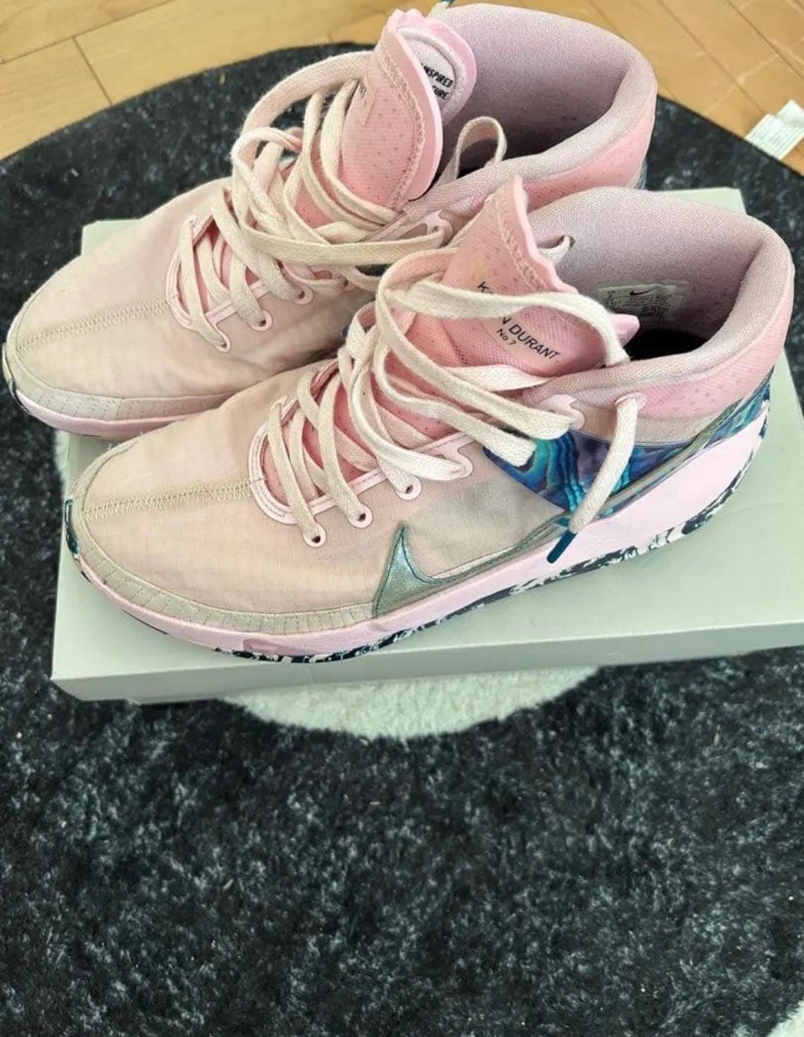 ナイキ KD13 "アントパール"