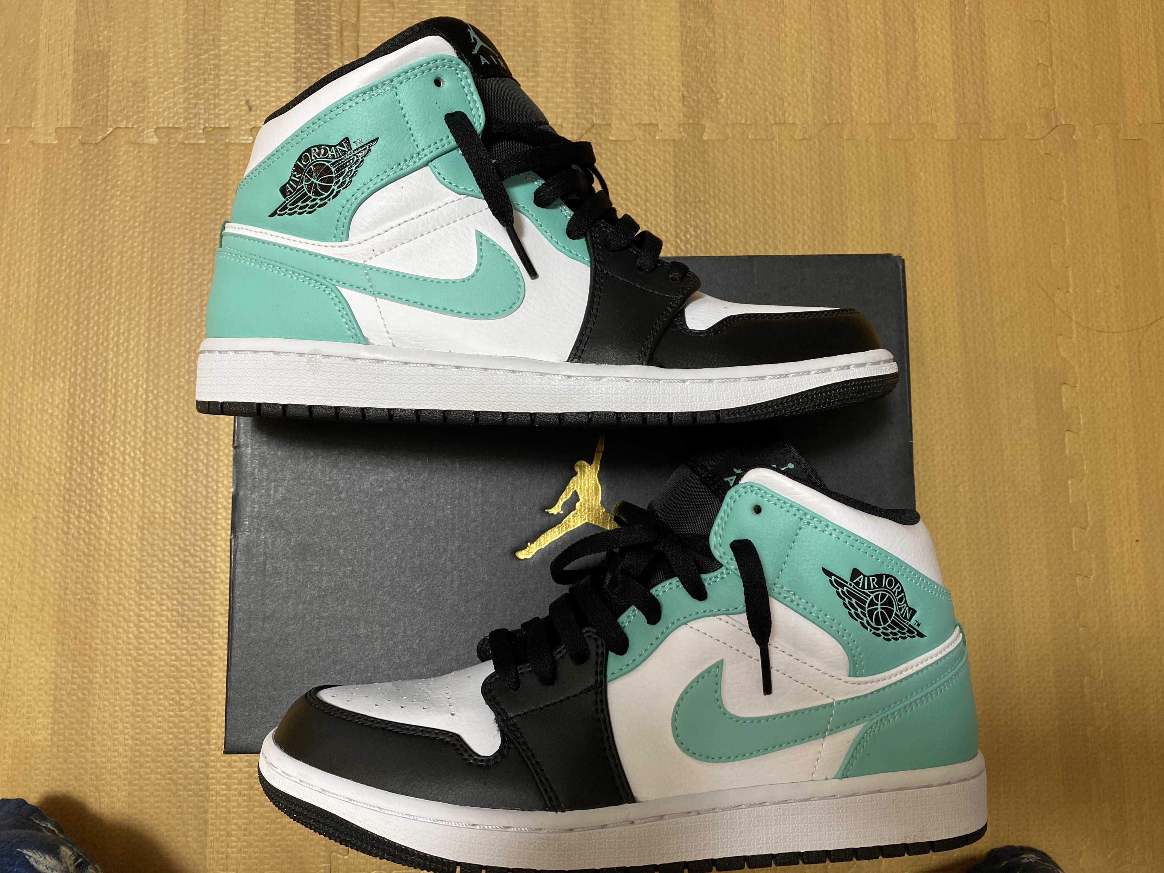 NIKE AIR JORDAN 1 MID "TROPICAL TWIST"
