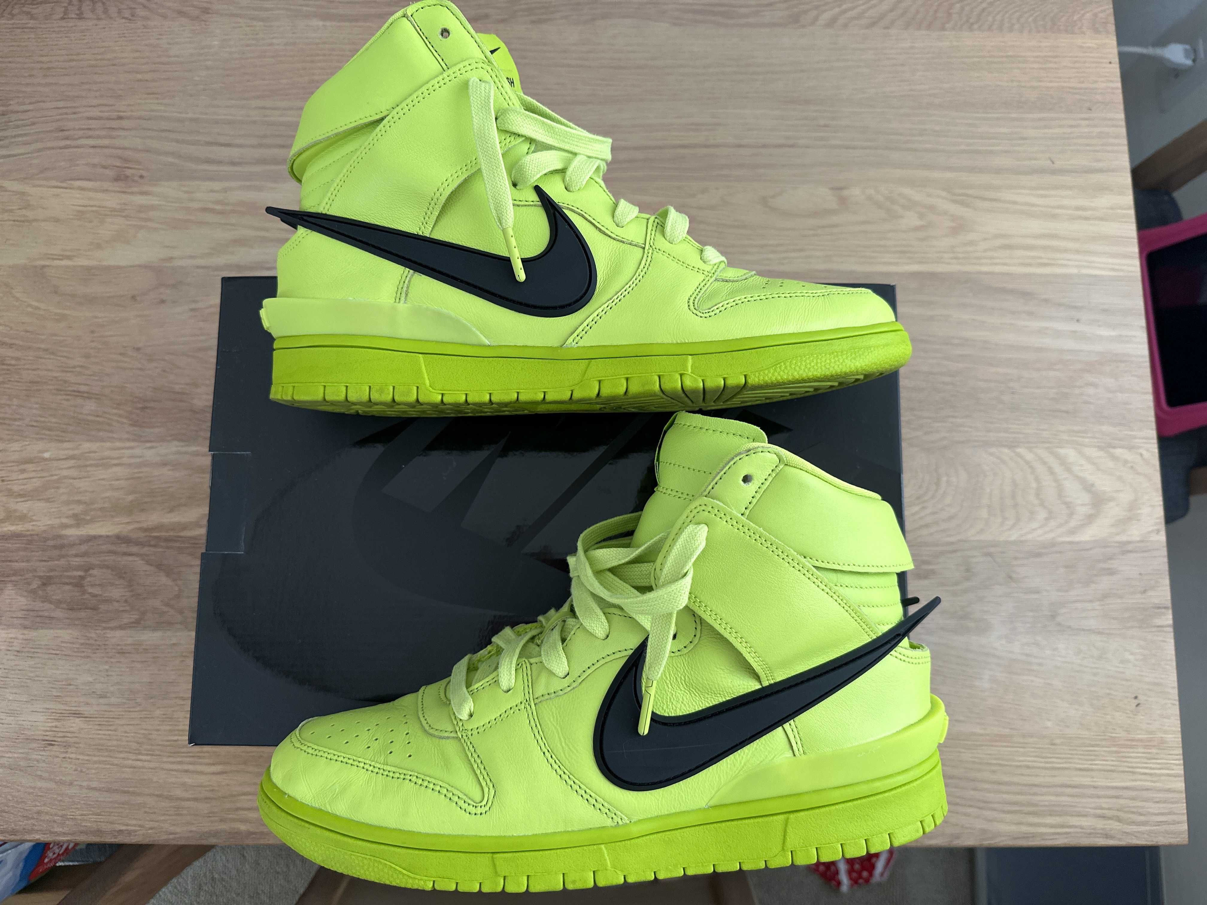 AMBUSH × NIKE DUNK HIGH "FLASH LIME"
