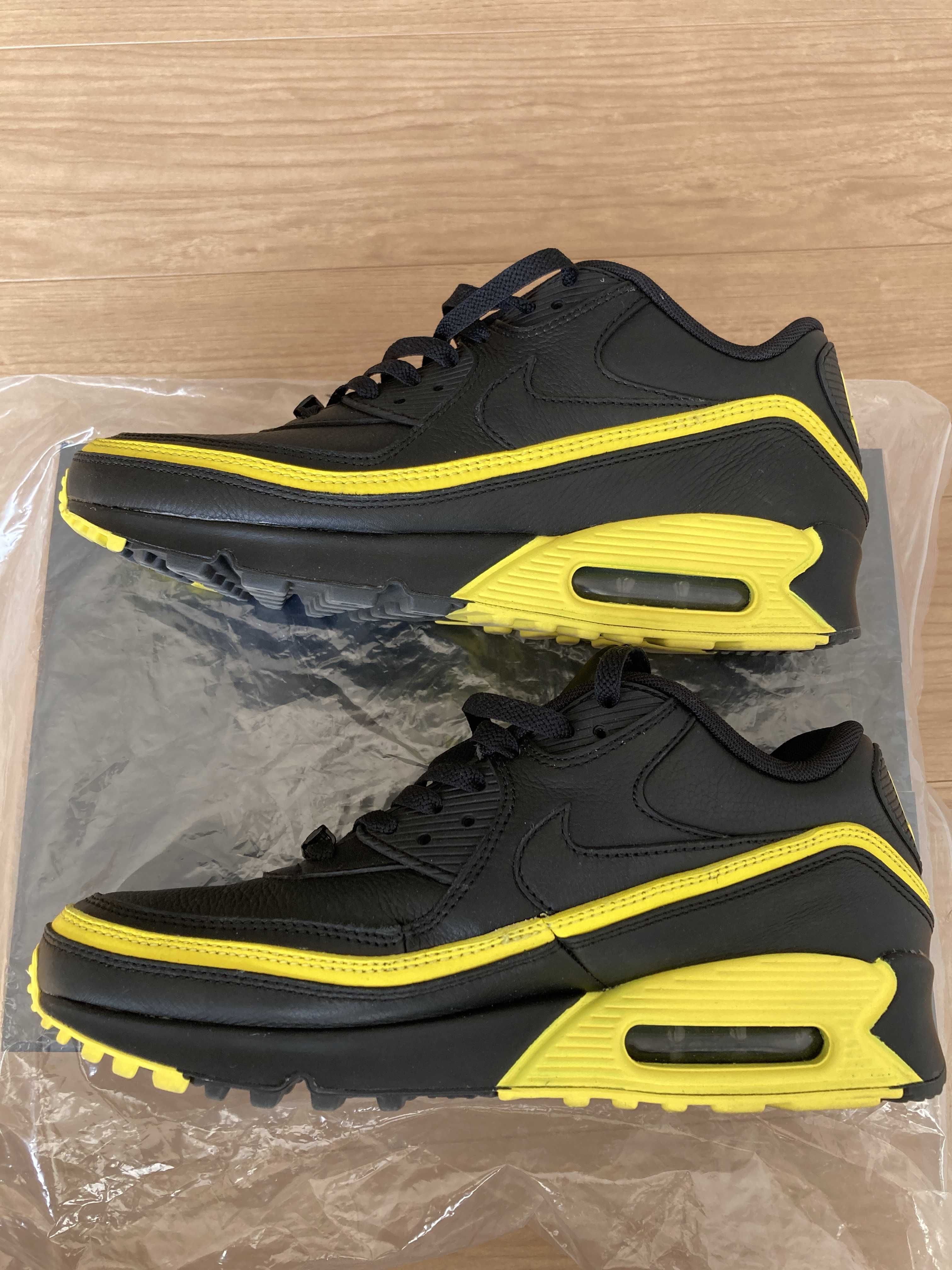 UNDEFEATED × Nike Air Max 90 "Black/Yellow"