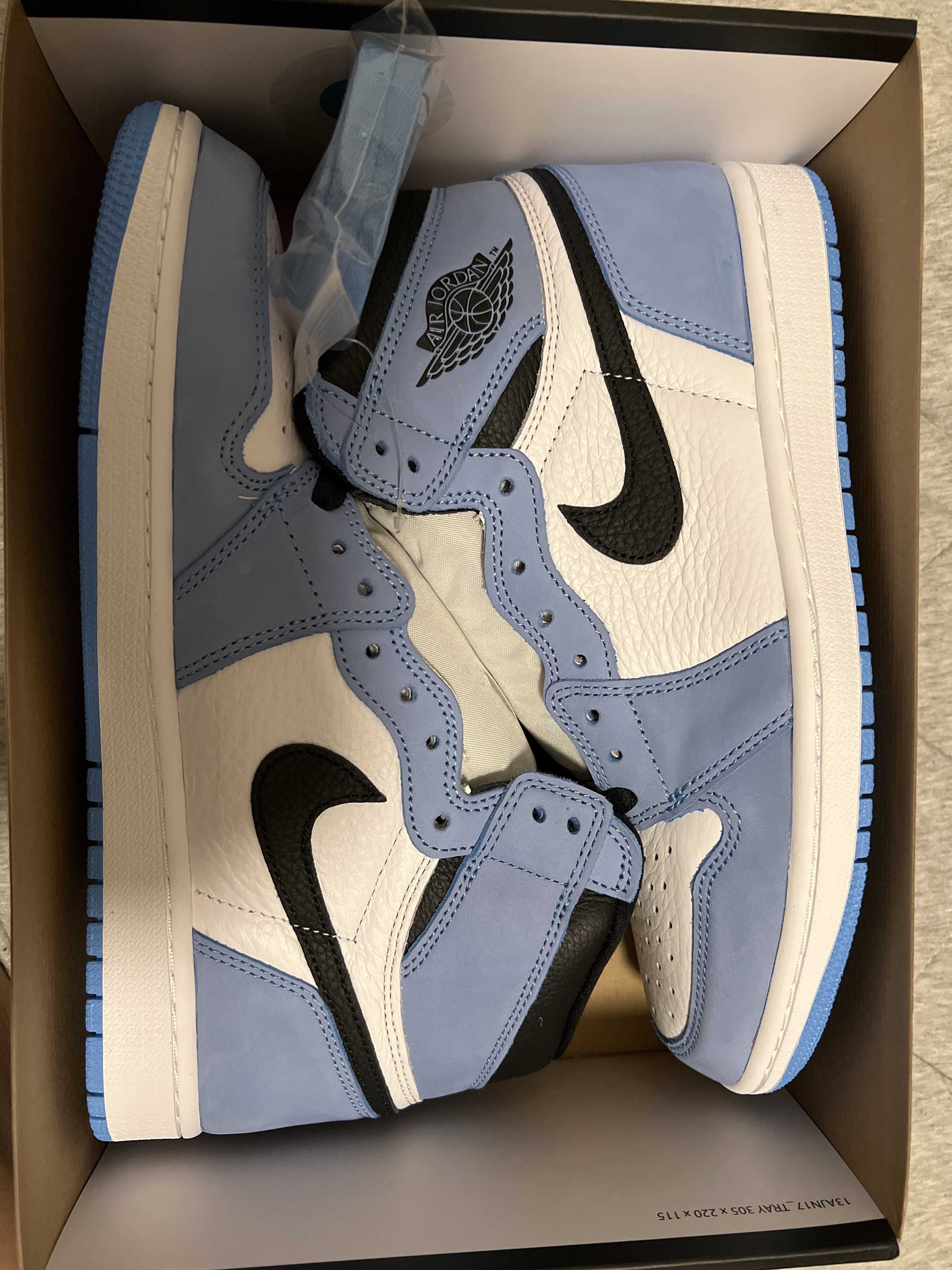 Nike Air Jordan 1 High OG "University Blue"