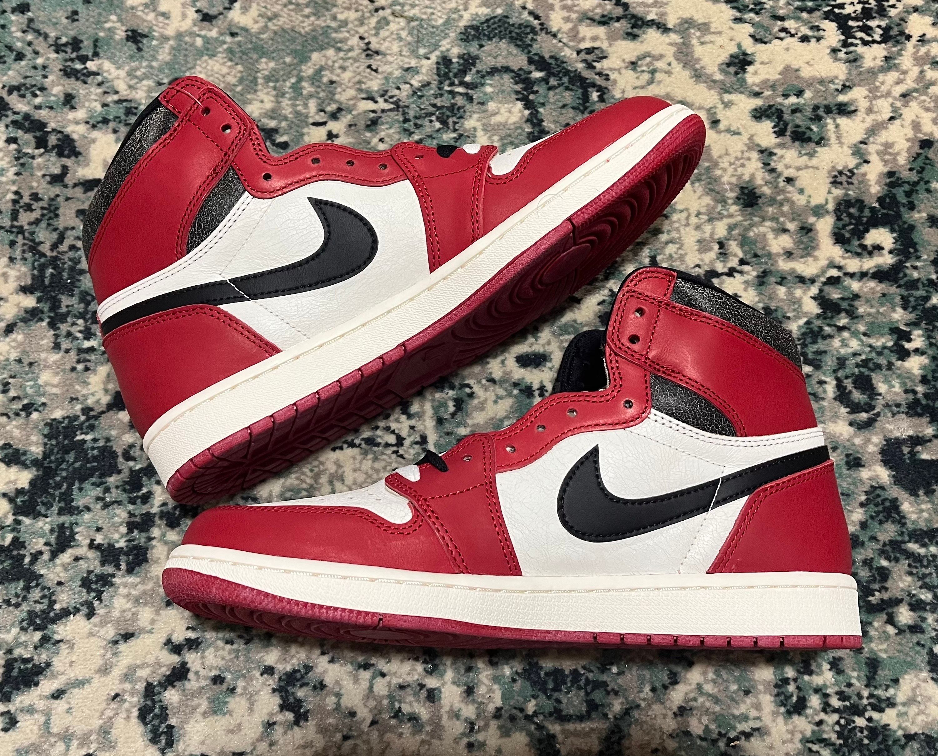 Nike Air Jordan 1 High OG "Lost & Found/Chicago"