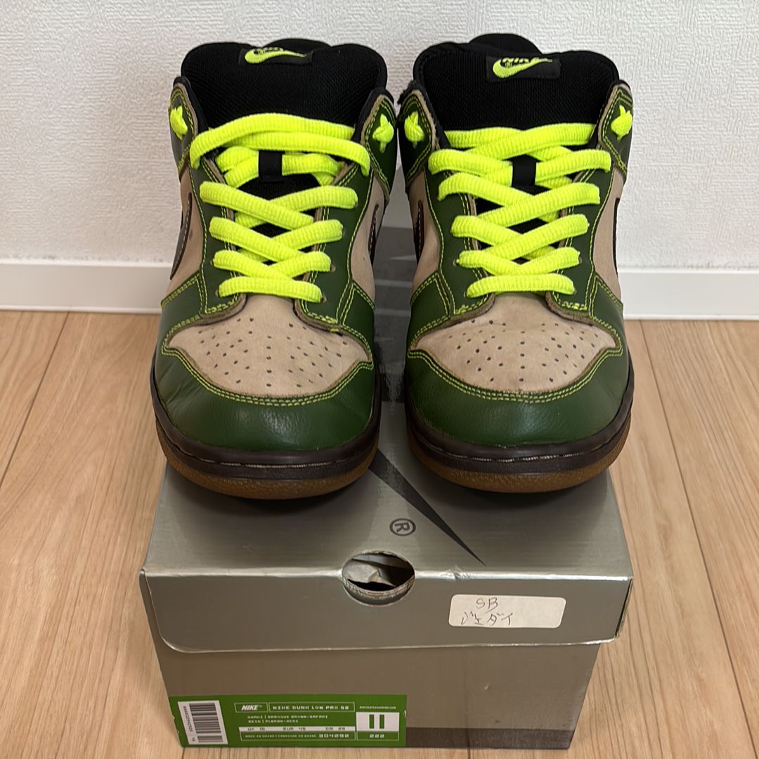 Nike SB Dunk Low "Jedi"