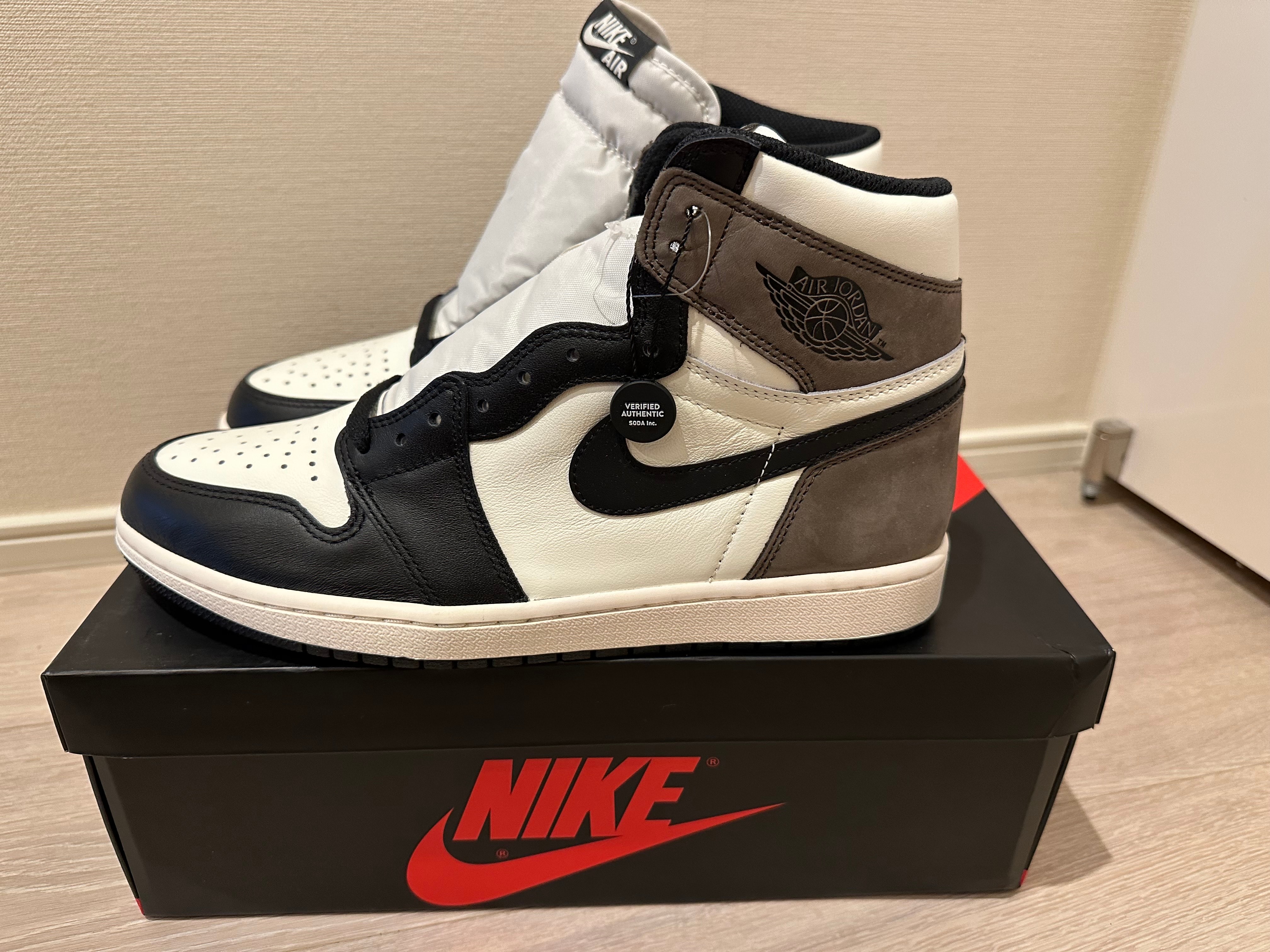 Nike Air Jordan 1 High OG "Sail/Dark Mocha/Black"