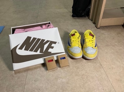 Travis Scott × Nike Women's Air Jordan 1 Retro Low OG "Canary"