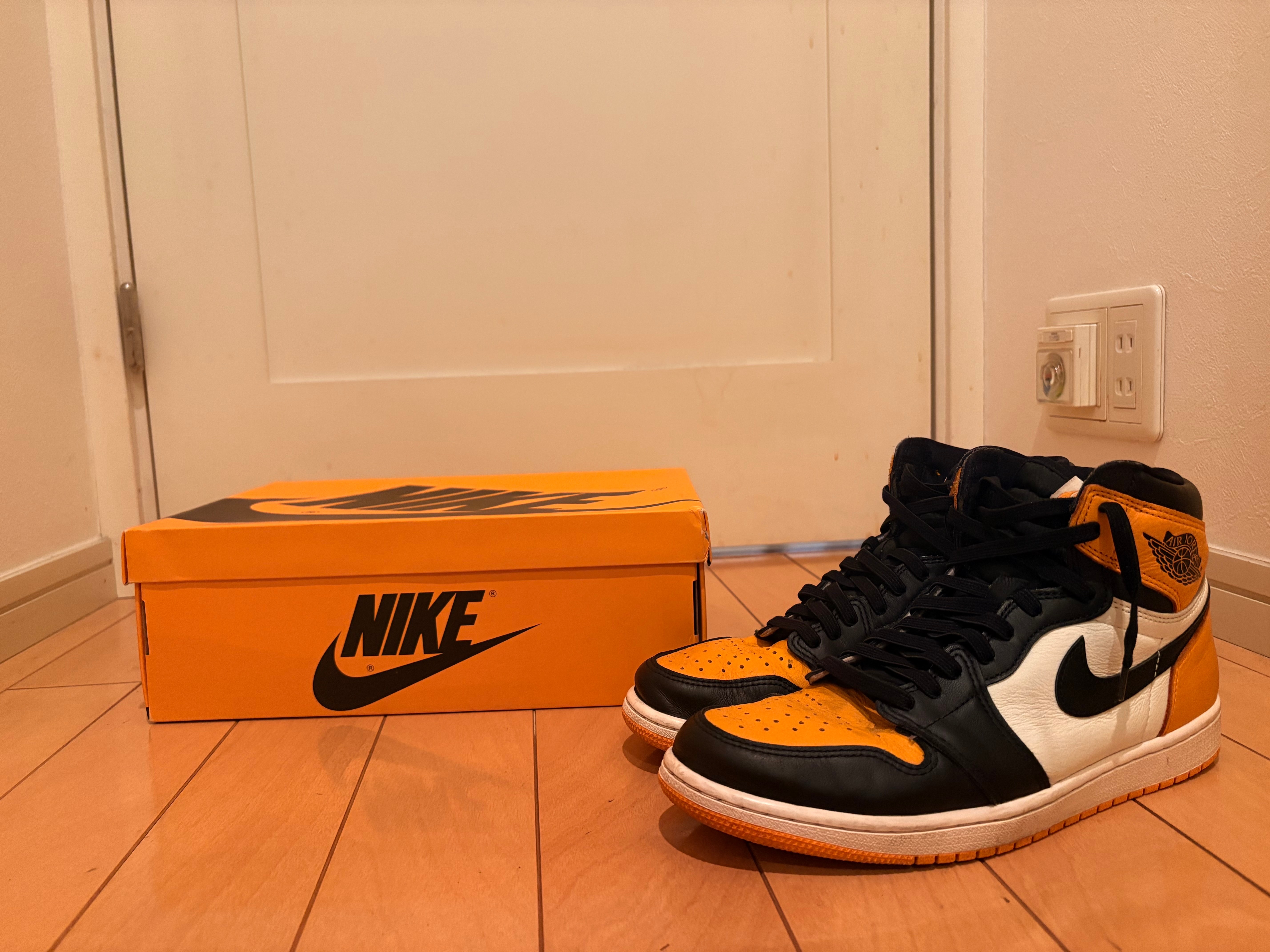 Nike Air Jordan 1 Retro High OG "Taxi"