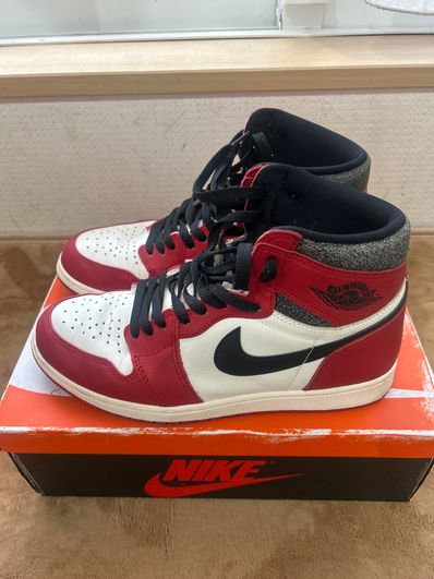 Nike Air Jordan 1 High OG "Lost & Found/Chicago"