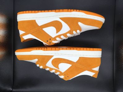 NIKE SB DUNK LOW "CIRCUIT ORANGE"