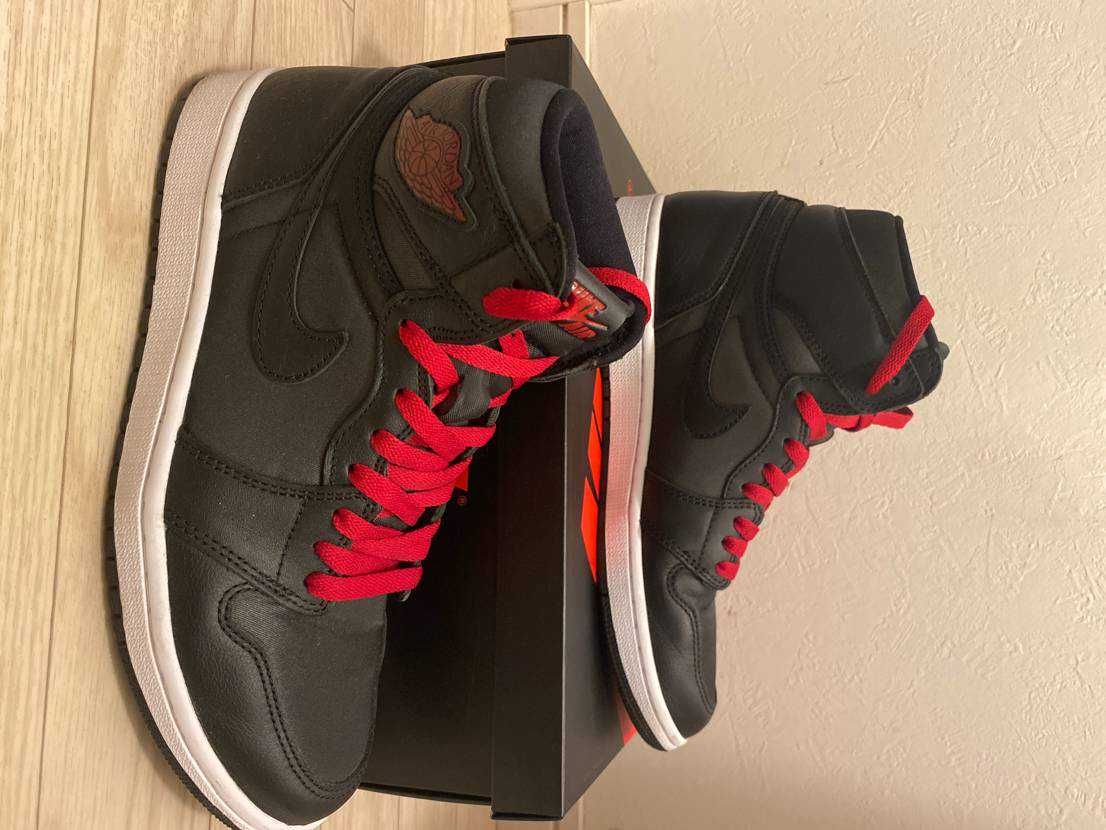 Nike Air Jordan 1 Retro High OG "Black/Metallic Silver/Gym Red"  