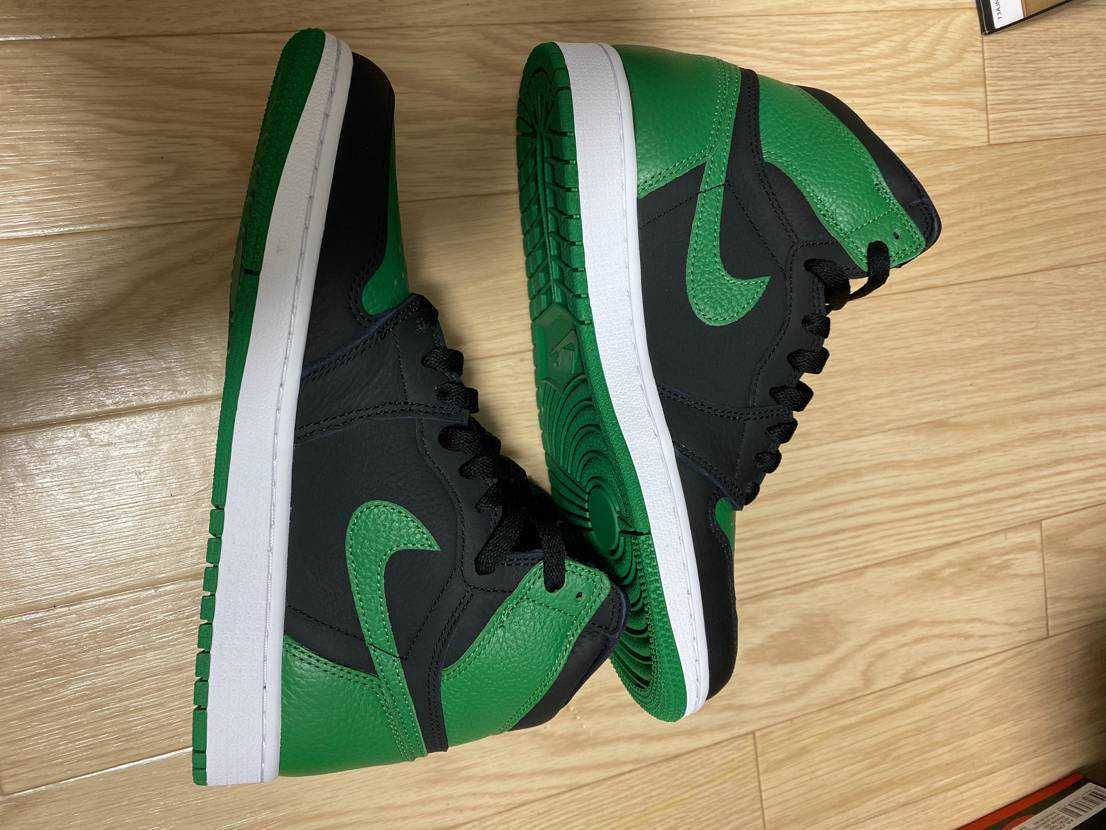 Nike Air Jordan 1 Retro High OG "Black/Pine Green" (2020)      