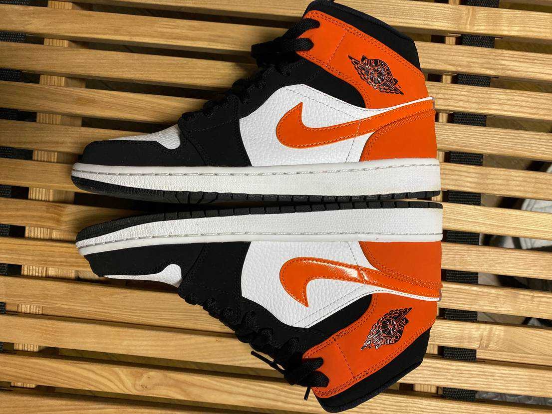NIKE AIR JORDAN 1 MID "SHATTERED BACKBOARD"