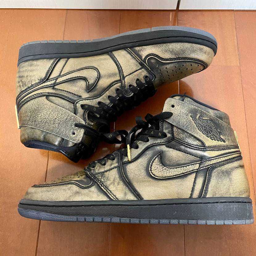 NIKE AIR JORDAN 1 RETRO HIGH OG WINGS "BLACK/BLACK-METALLIC GOLD"